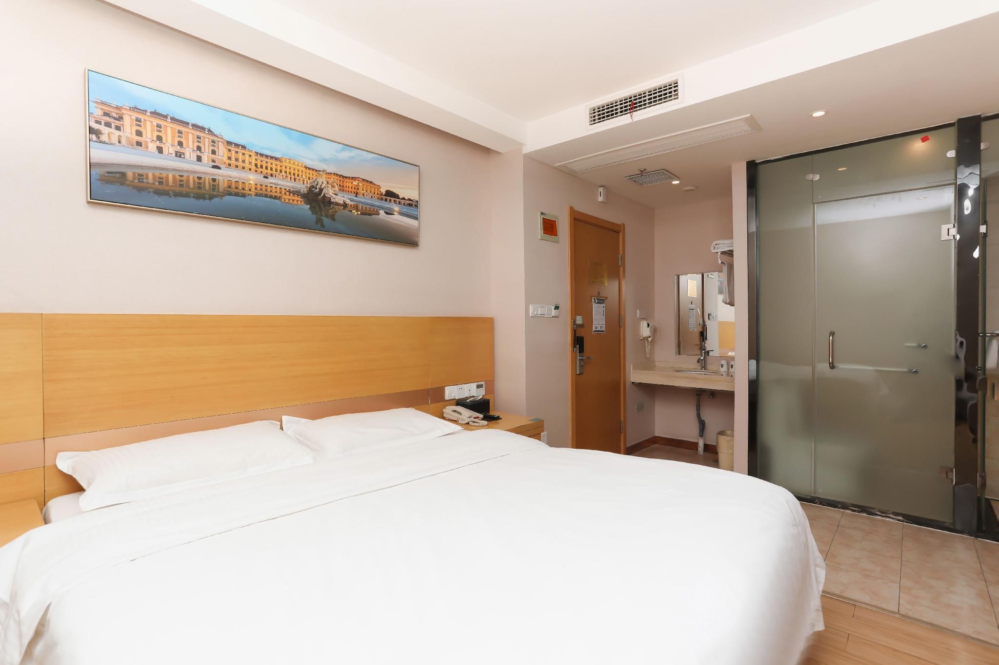 GTR - Guest Room with One 1.8M Bed
