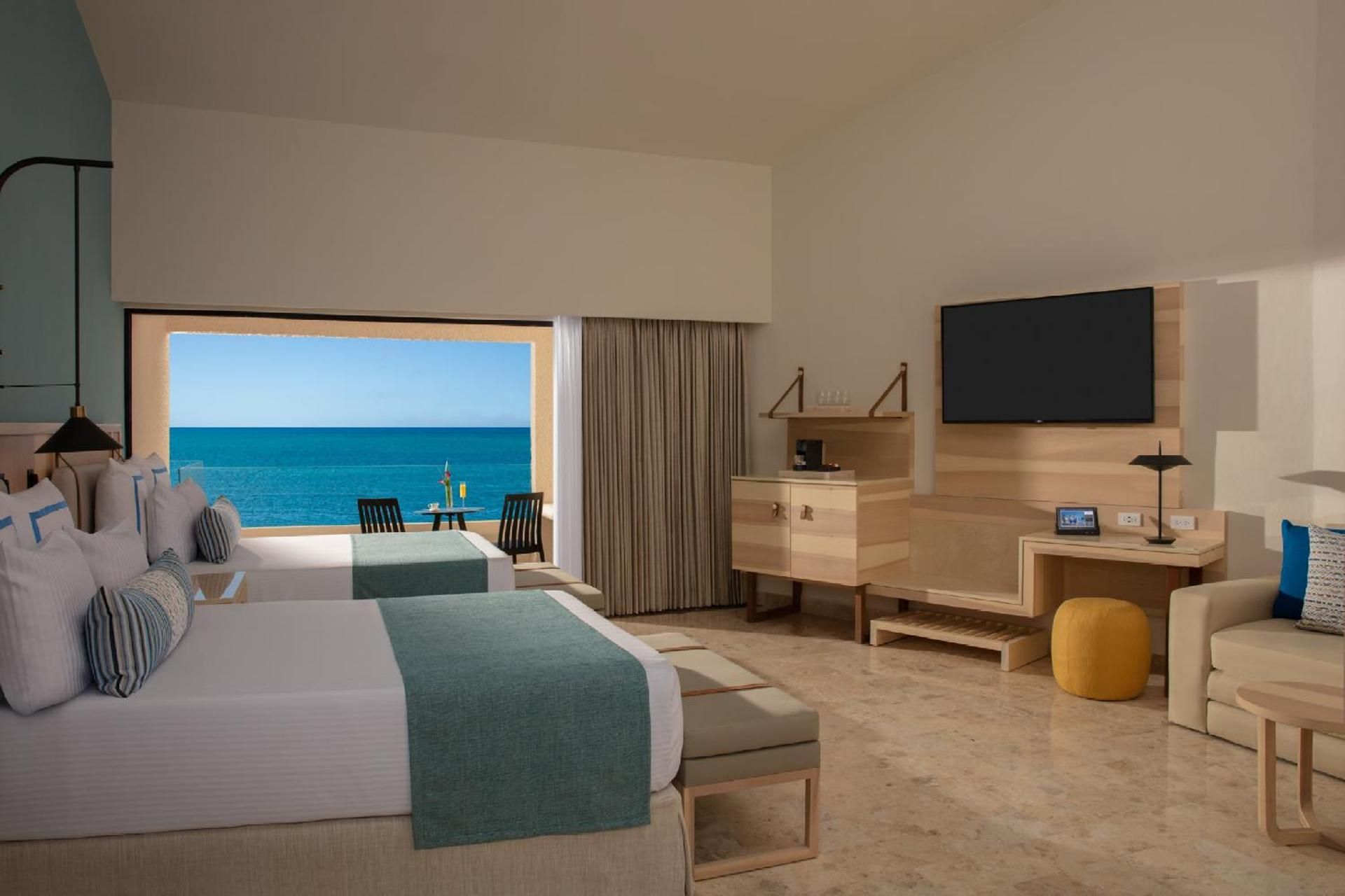 Preferred Club Family Room Ocean View (FMDPO)