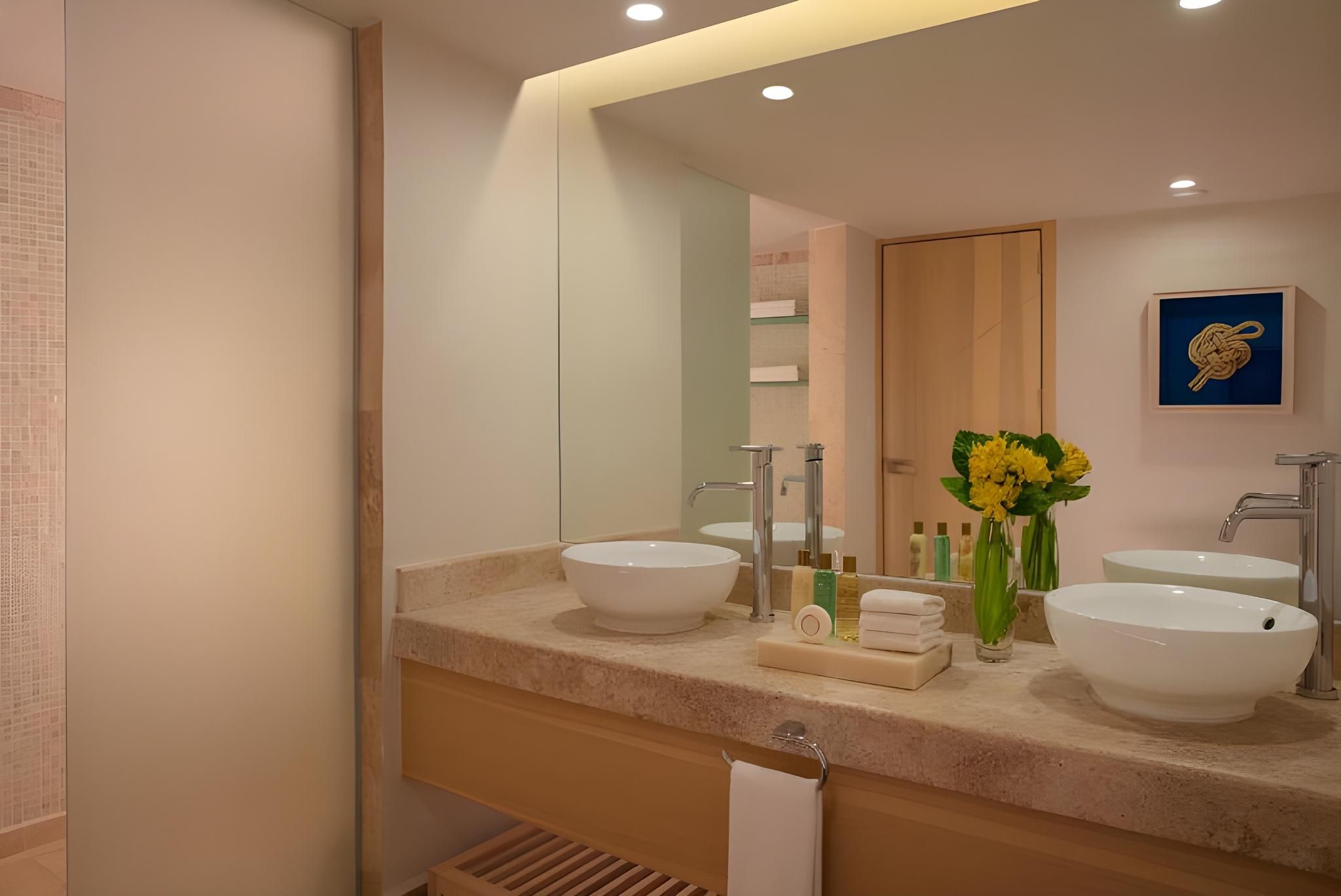 Preferred Club Master Two Bedroom Suite Ocean Front MSFOF