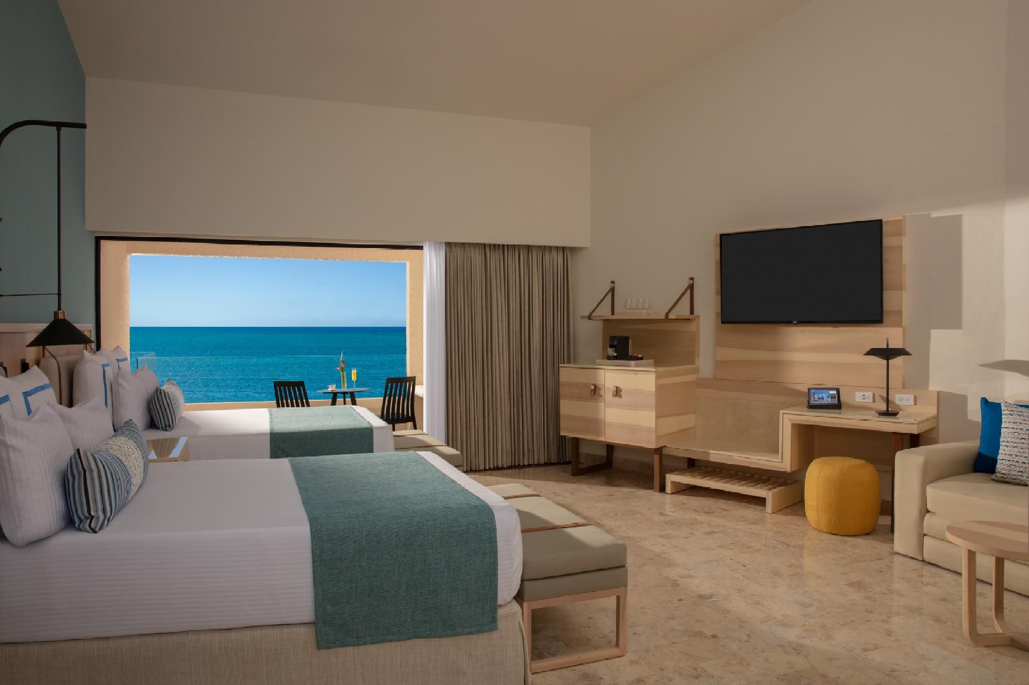 Preferred Club Family Room Ocean View