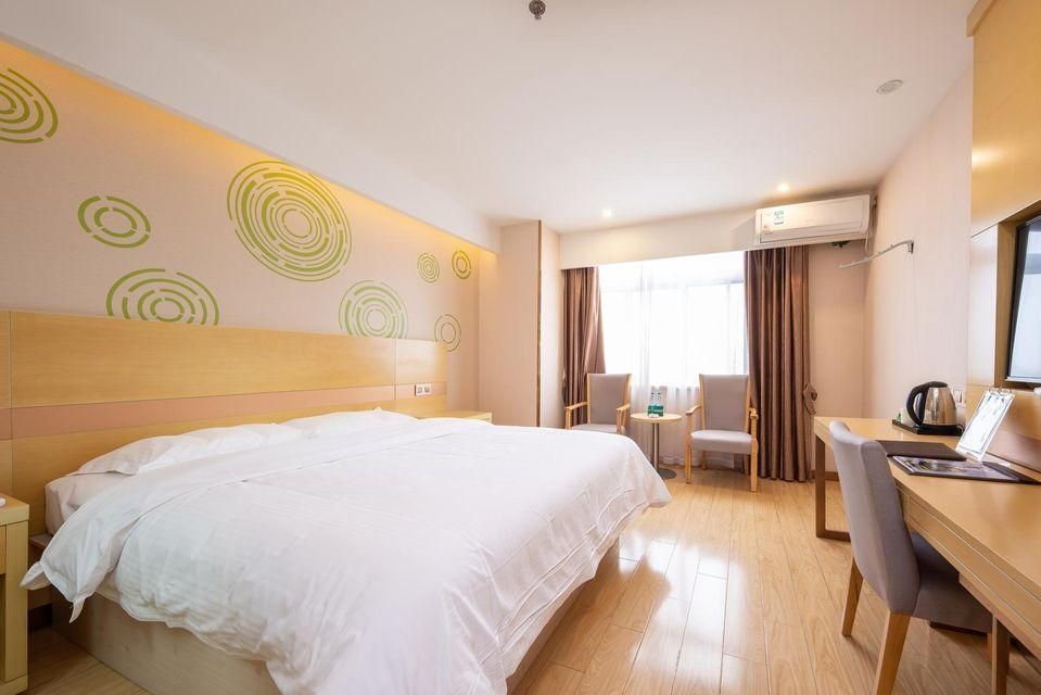 GTR - Guest Room with One 1.8M Bed