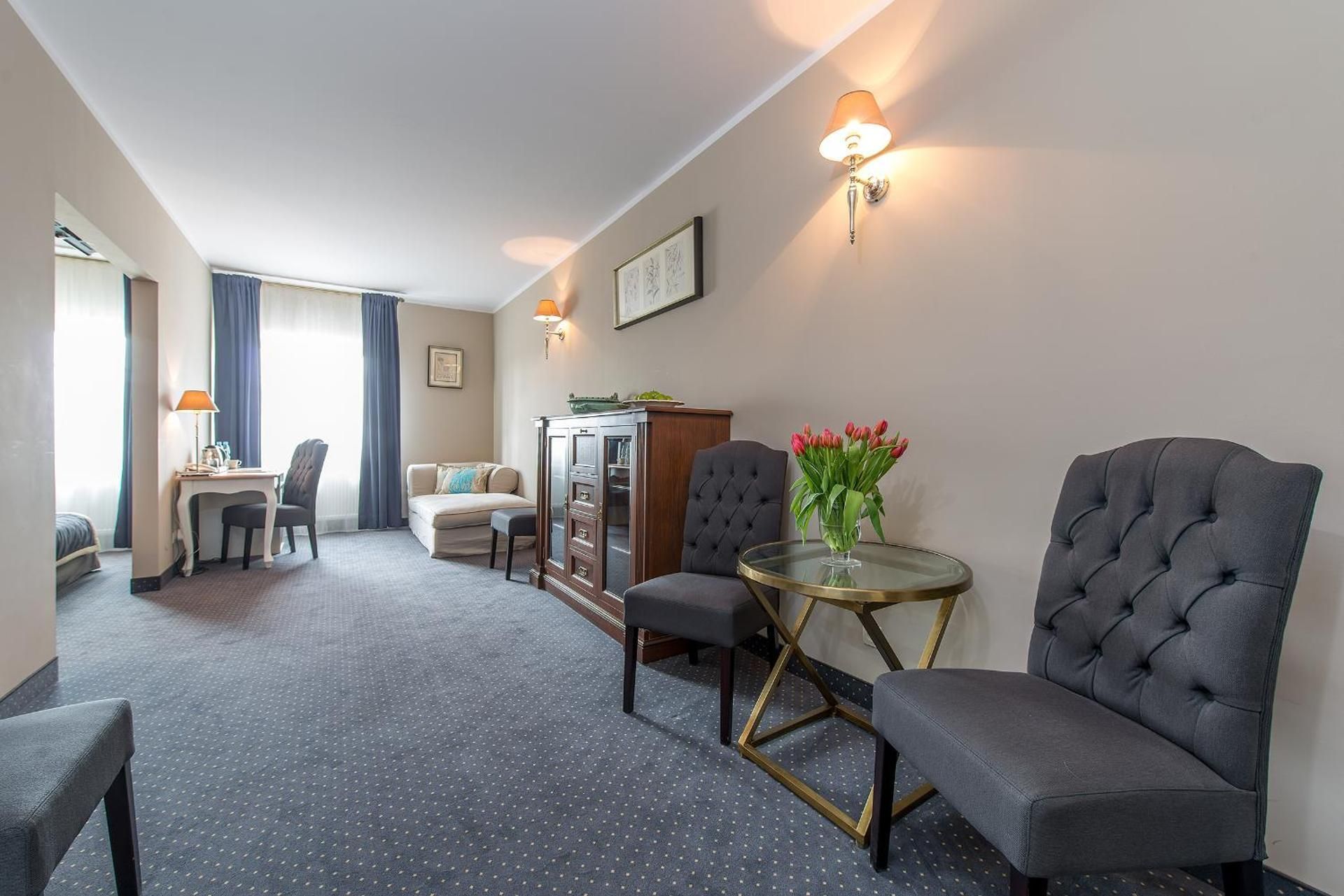 Standard Suite