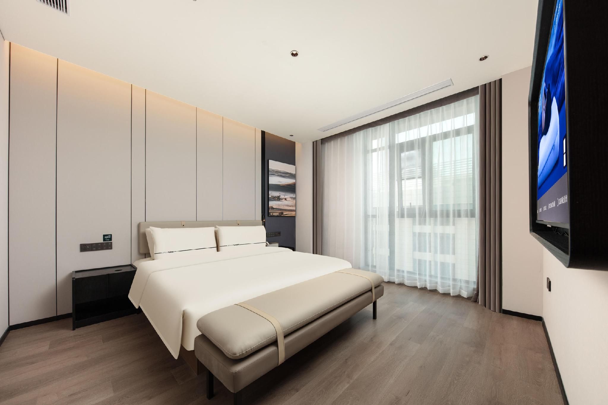 Premier Suites