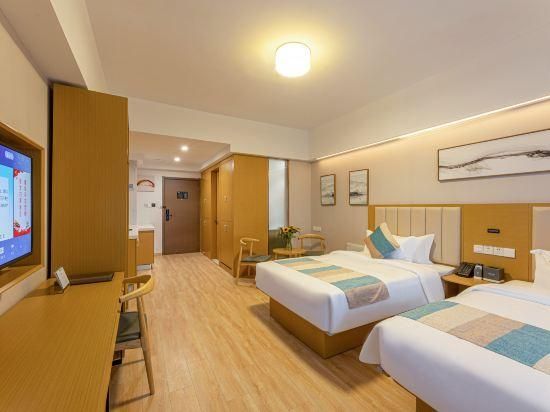 Twin Deluxe Room