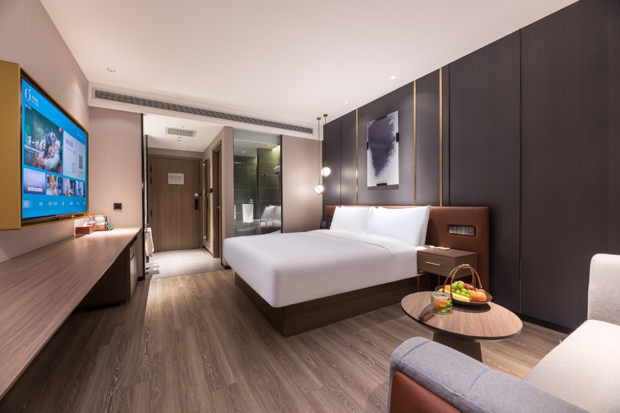 Business Queen Bed Room