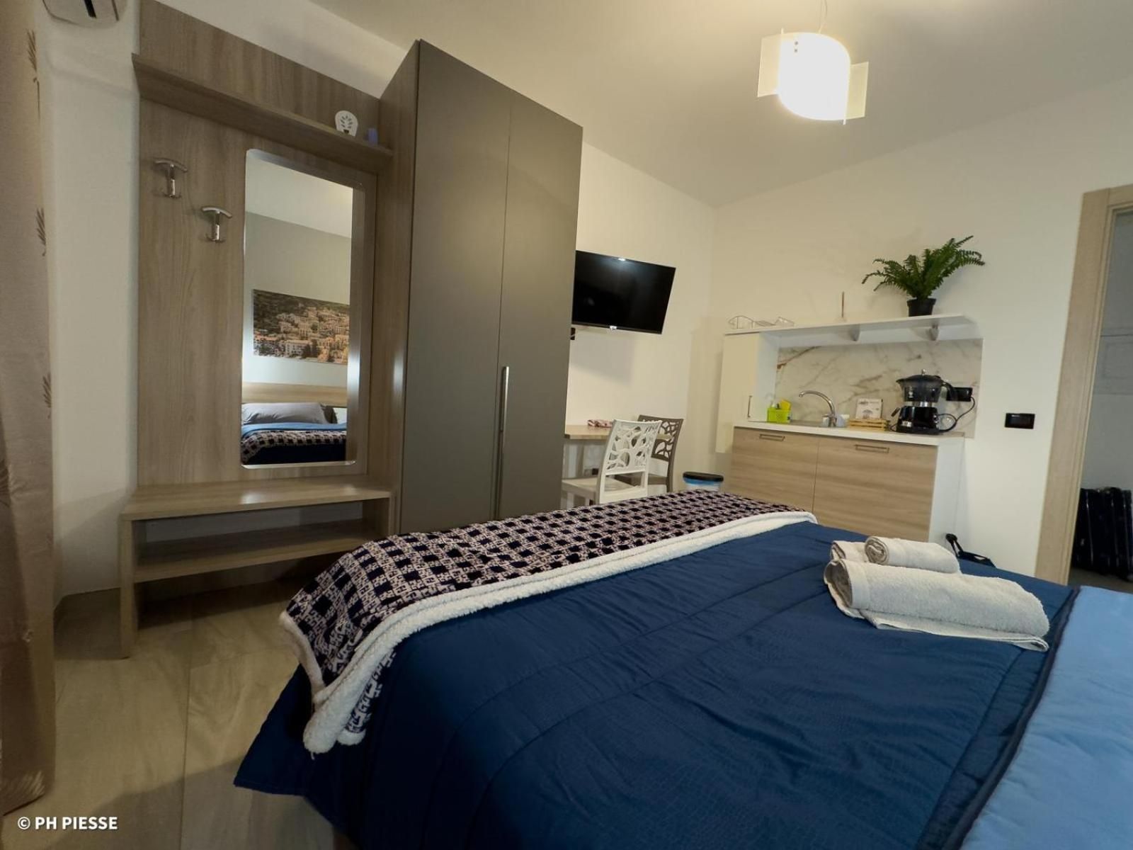 Double or Twin Room with Private Bathroom