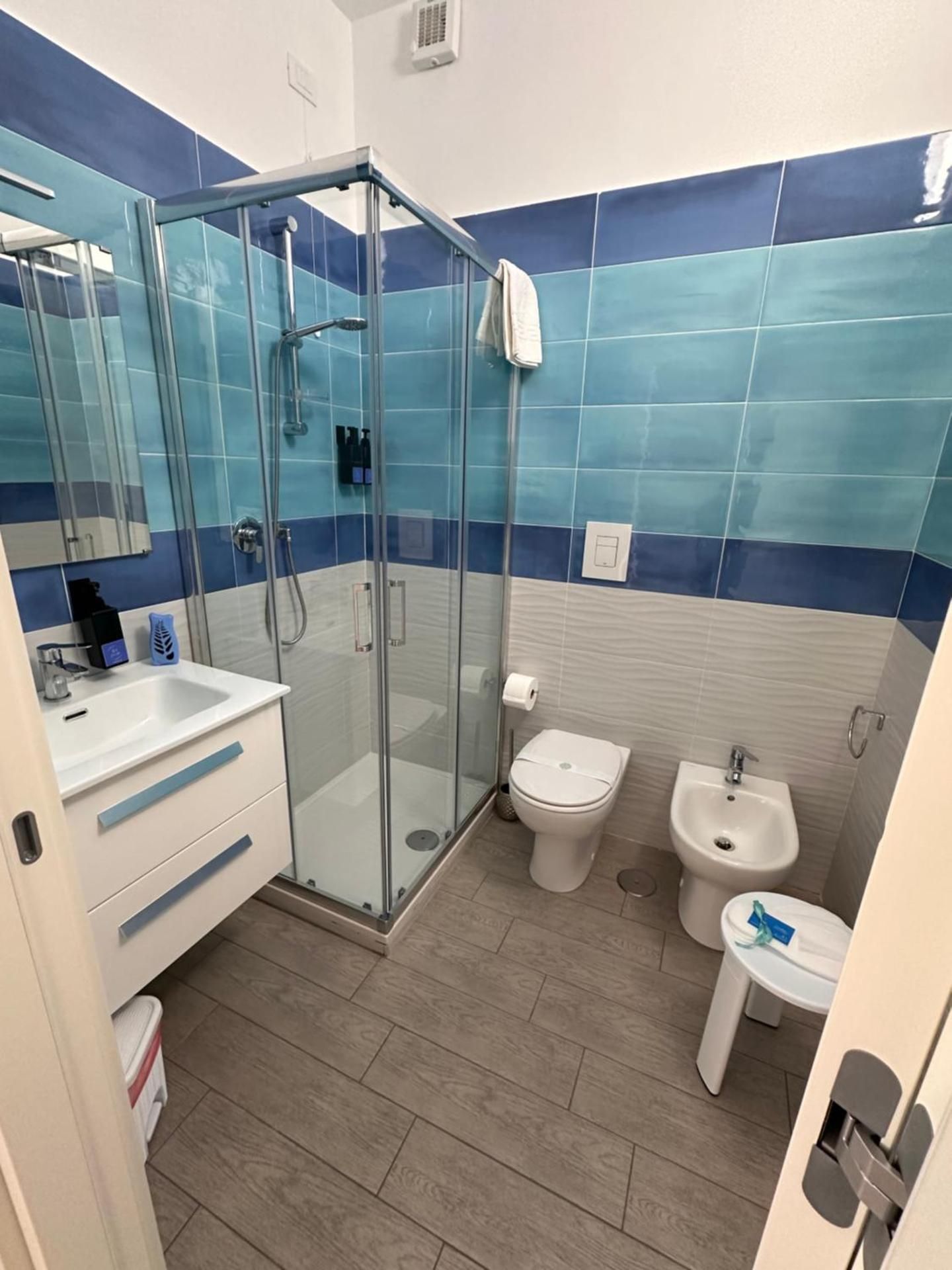 Deluxe Triple Room with Sea View