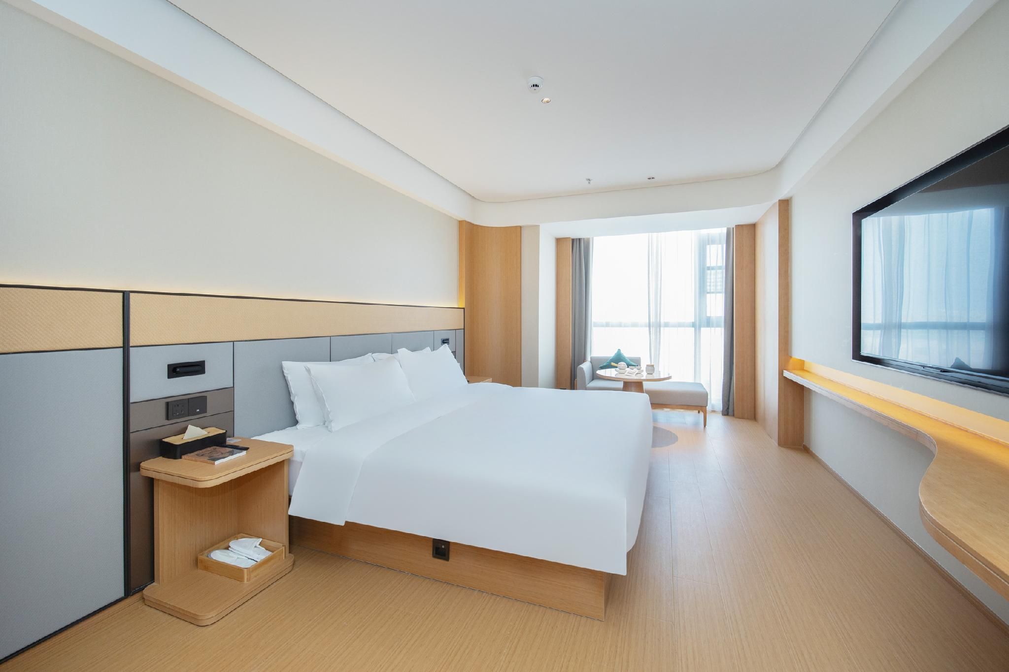 Huazhu - Superior BedRoom