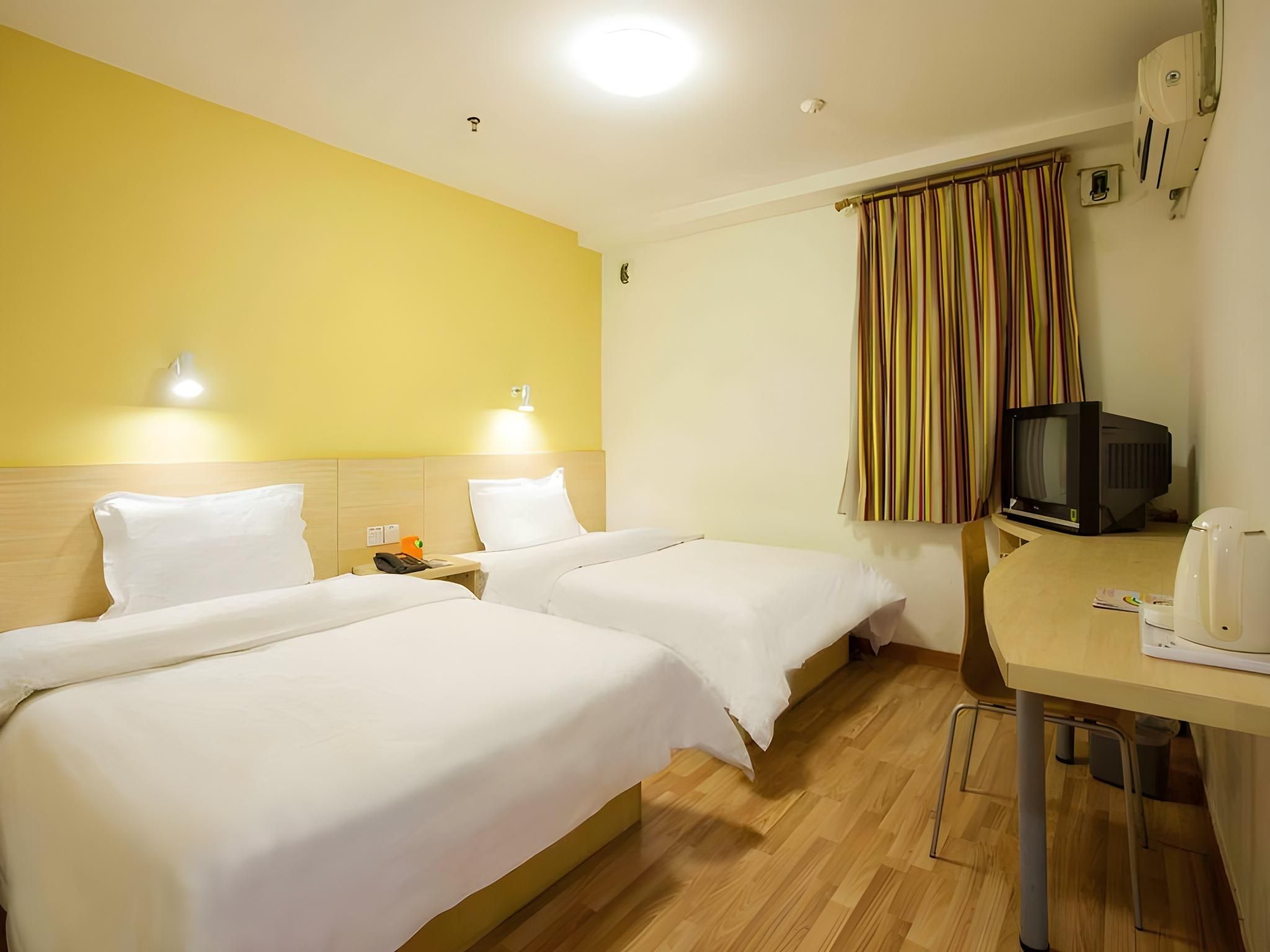 7 Days - Zizhu Twin Room