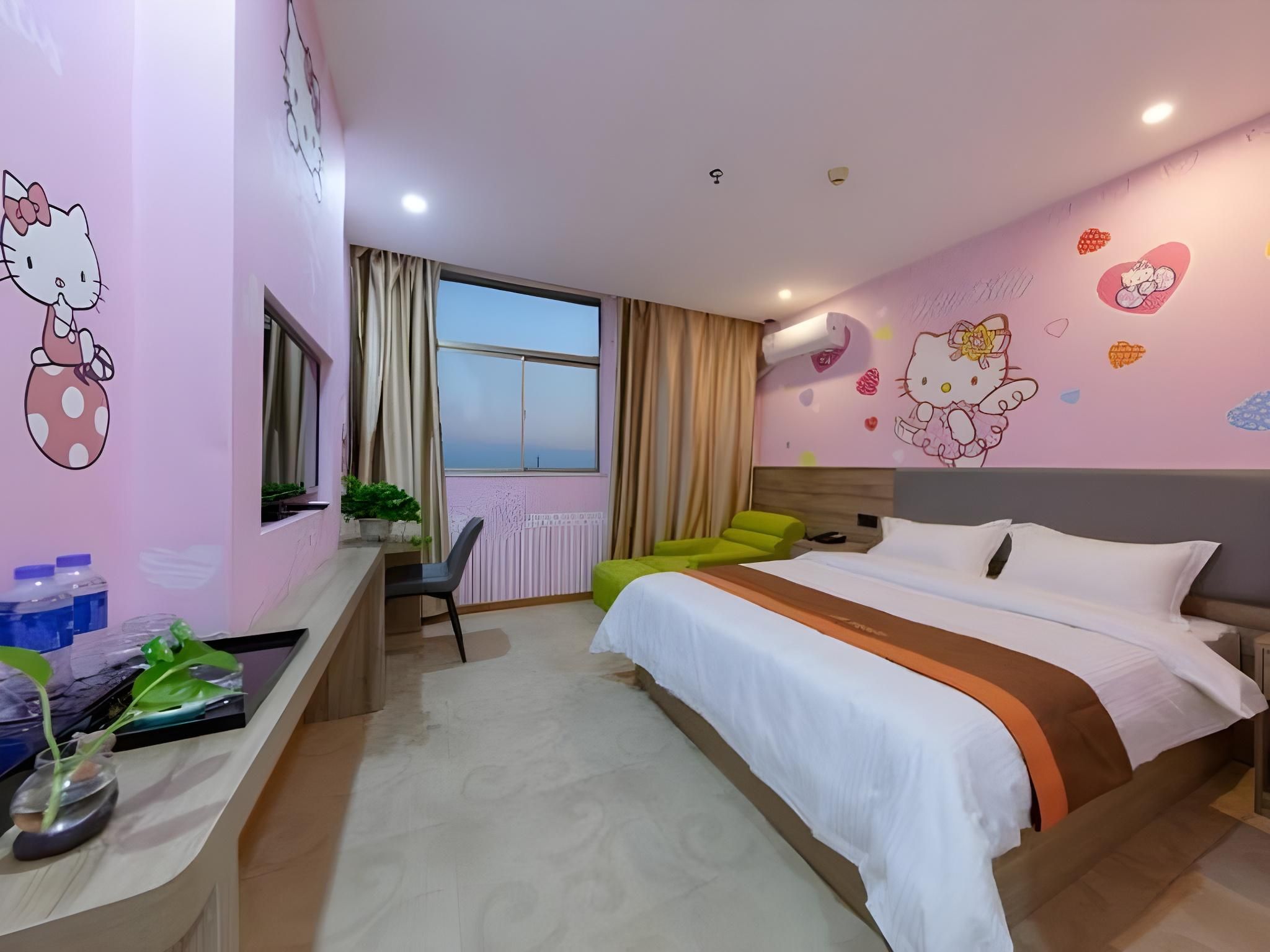 GTI - 1 Bed Room, Kity Cat