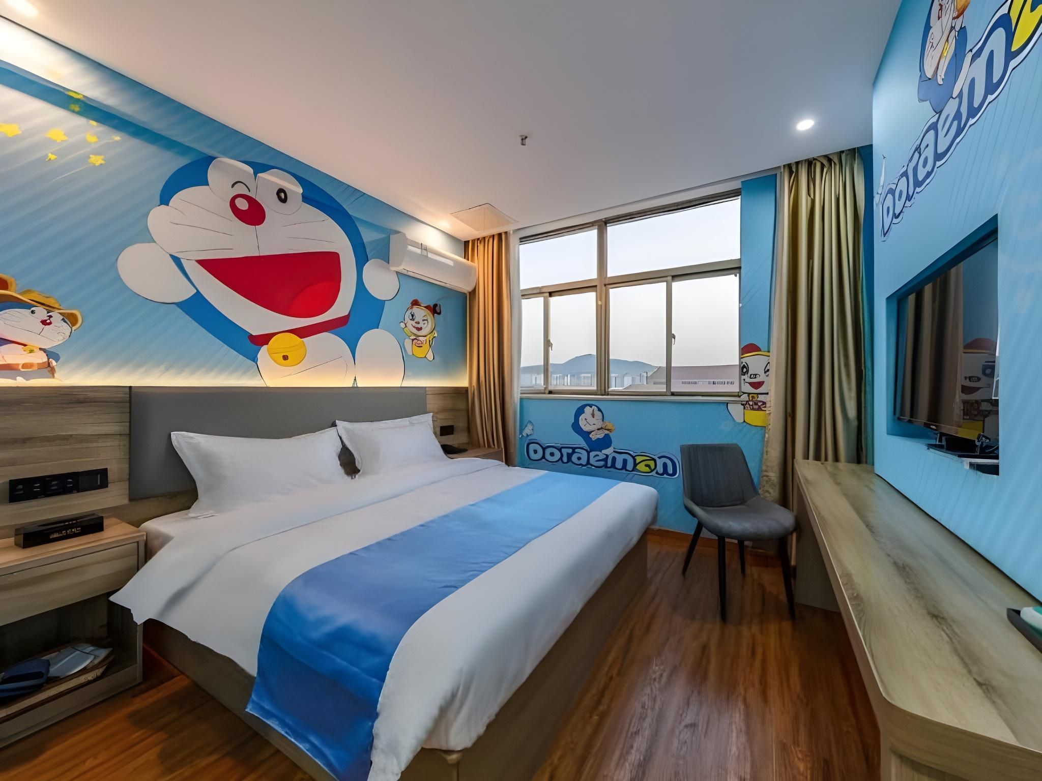Feature Queen Room