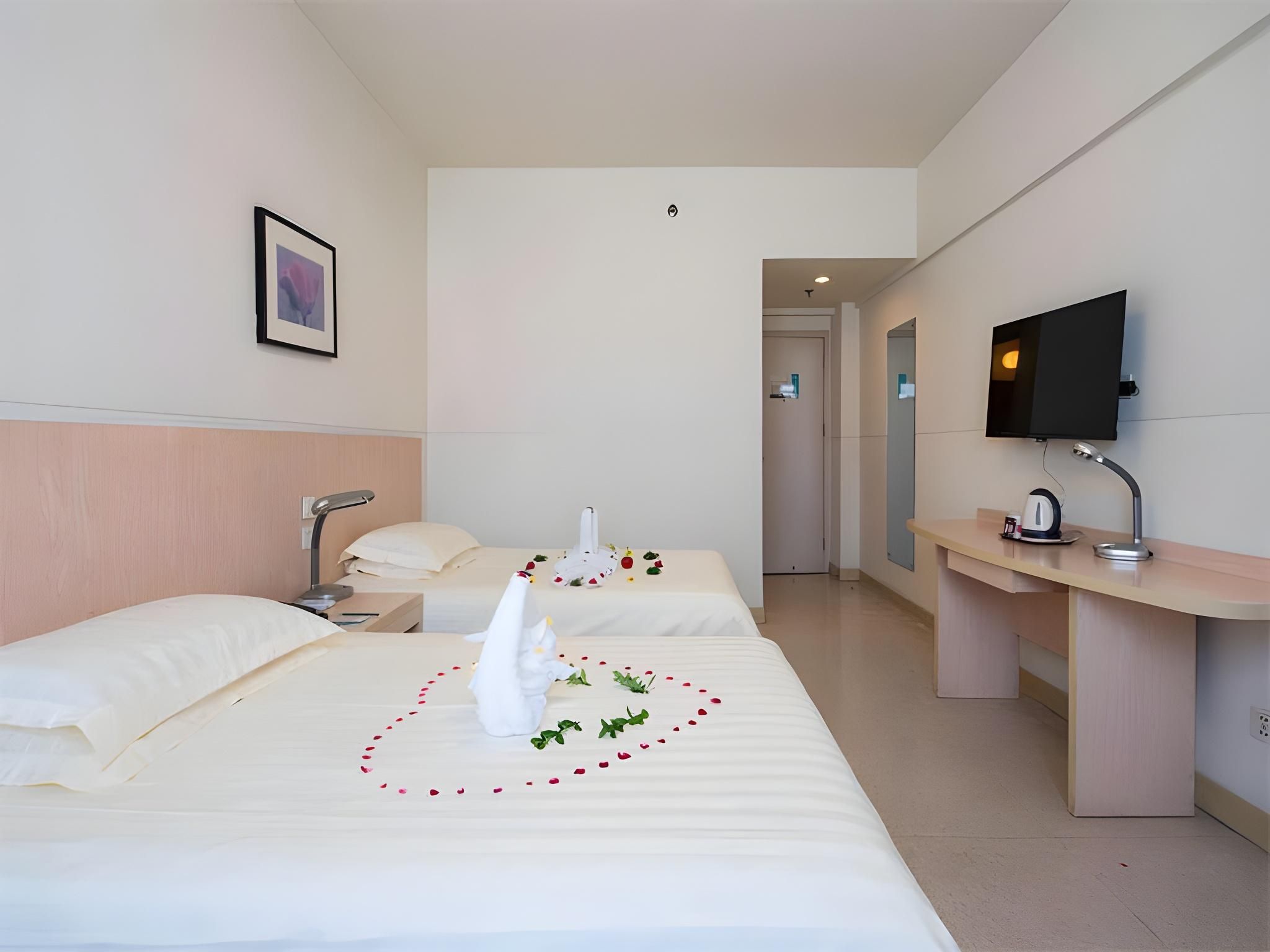 Twin Bed Standard Room