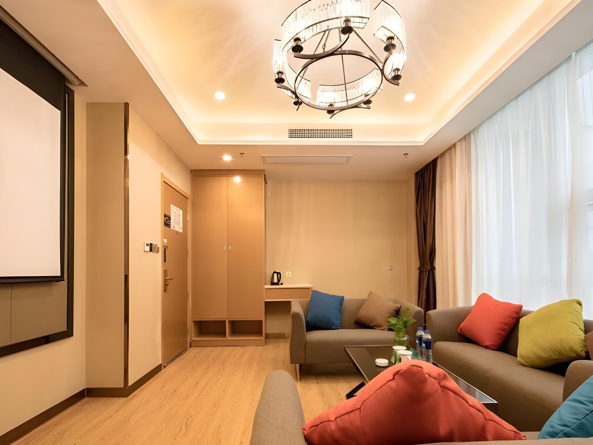 Featured Suite