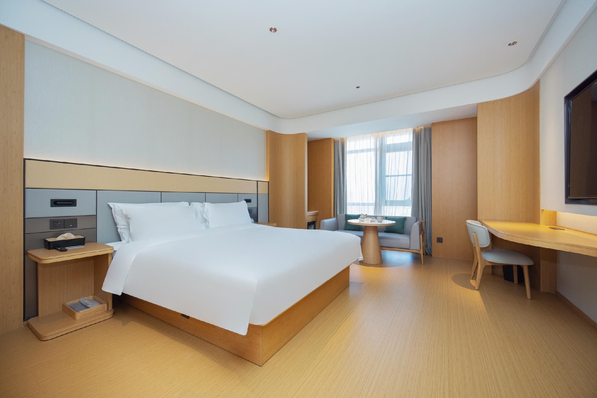 Huazhu - Deluxe Bed Room