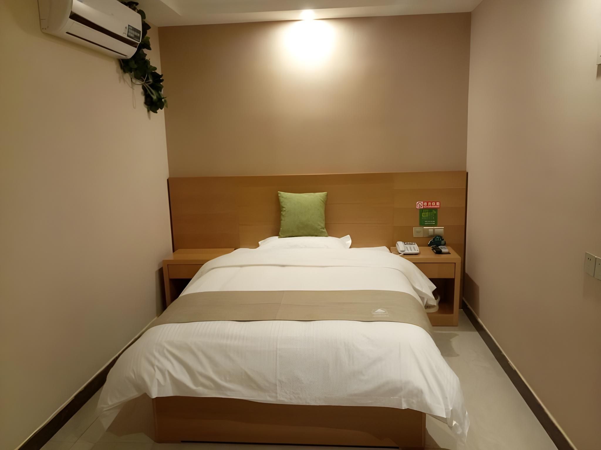 GTI - Single Room, No window, 1.3M Bed