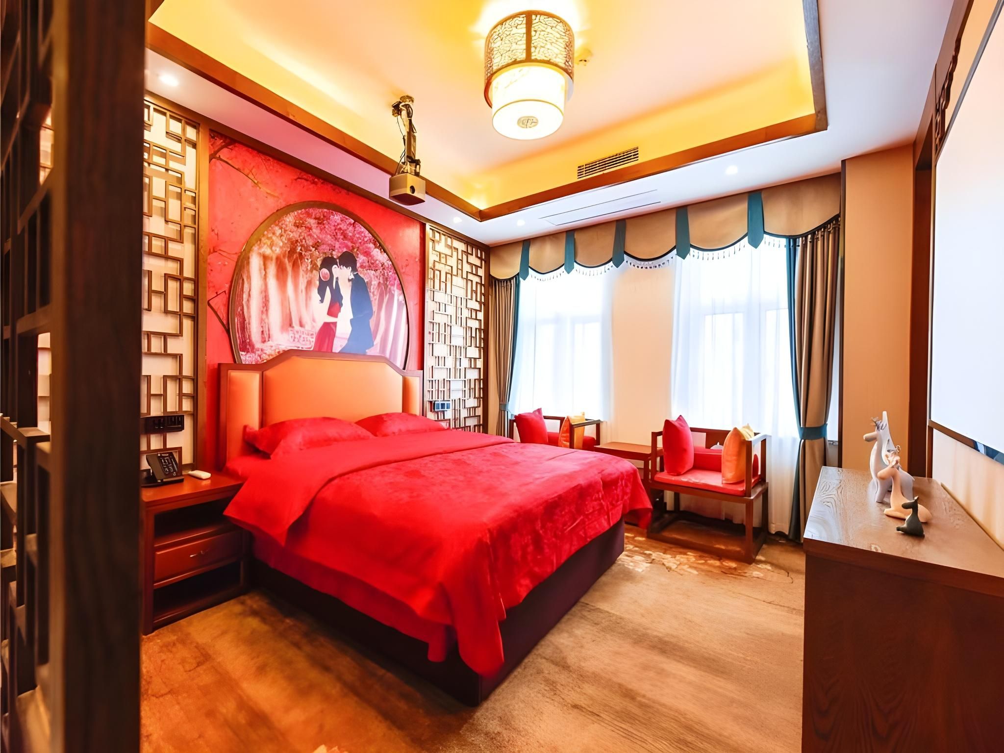 GTI - Feature Suite, Chinese Honeymoon