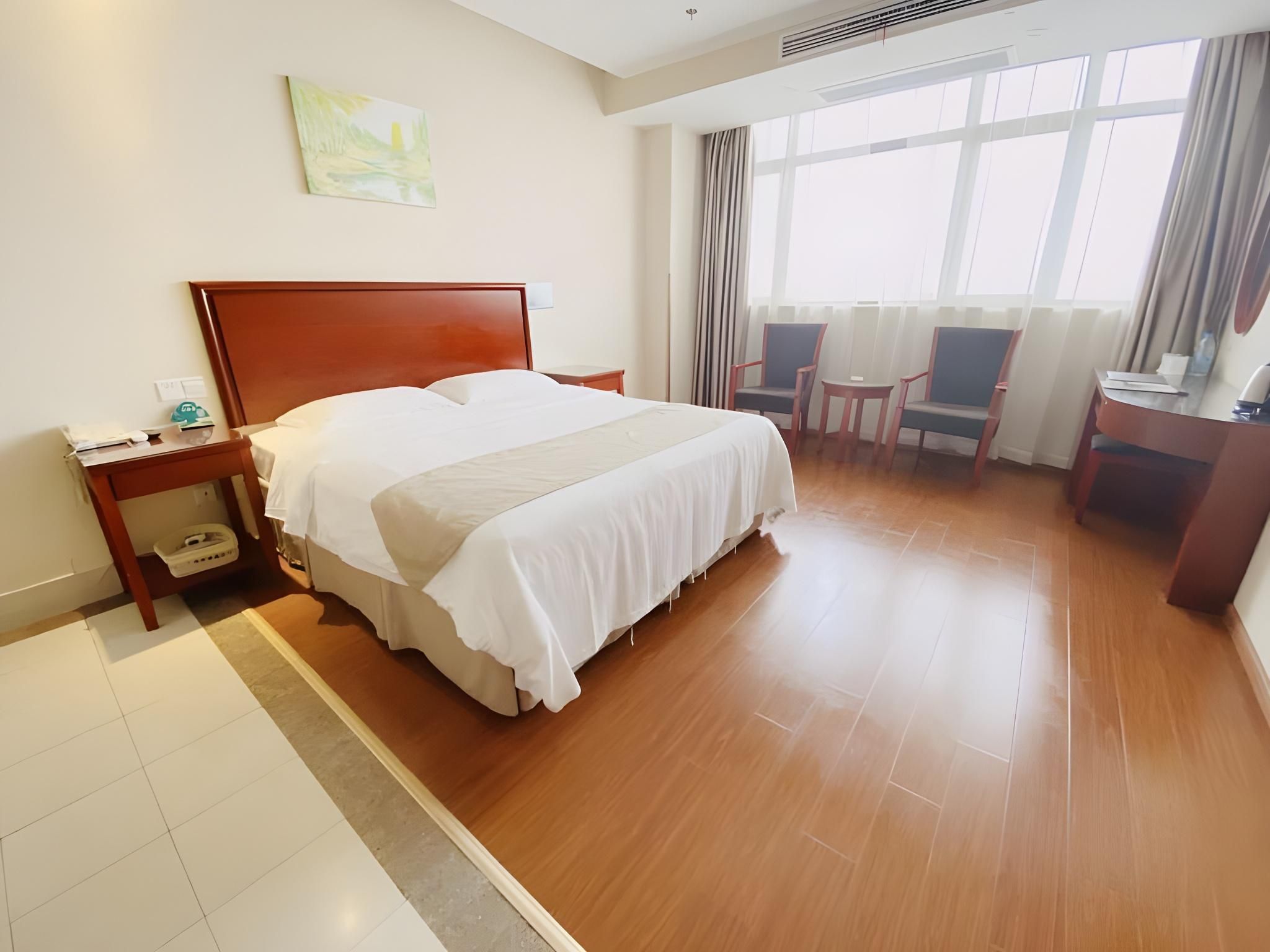 Green Tree Inn Wuxi Jiangyin Gaoxin District Shishan Road Ganglong Plaza GTI - Superior 1 Bed Room, Yunya Bed