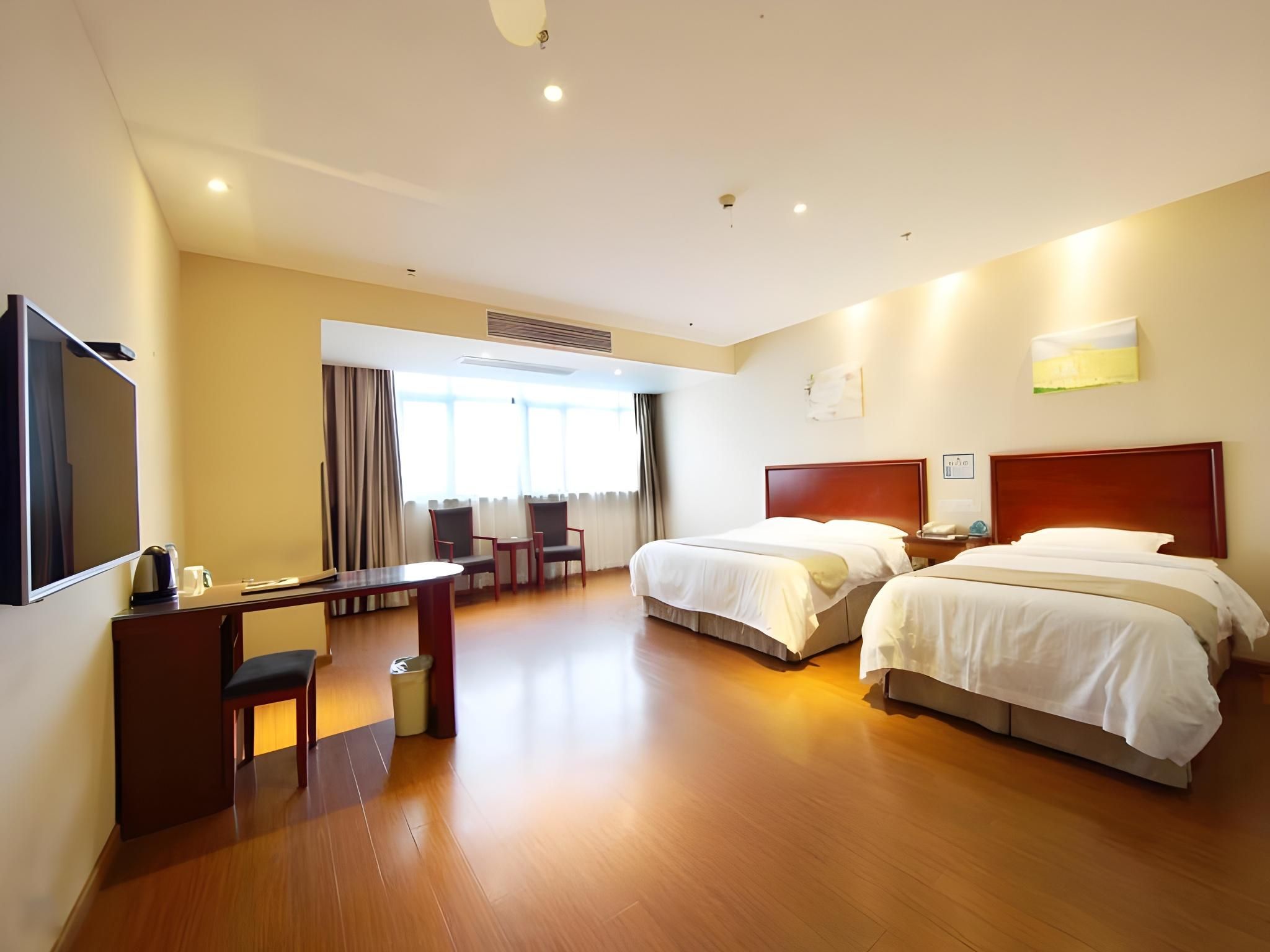 Green Tree Inn Wuxi Jiangyin Gaoxin District Shishan Road Ganglong Plaza GTI - Family Parental Room