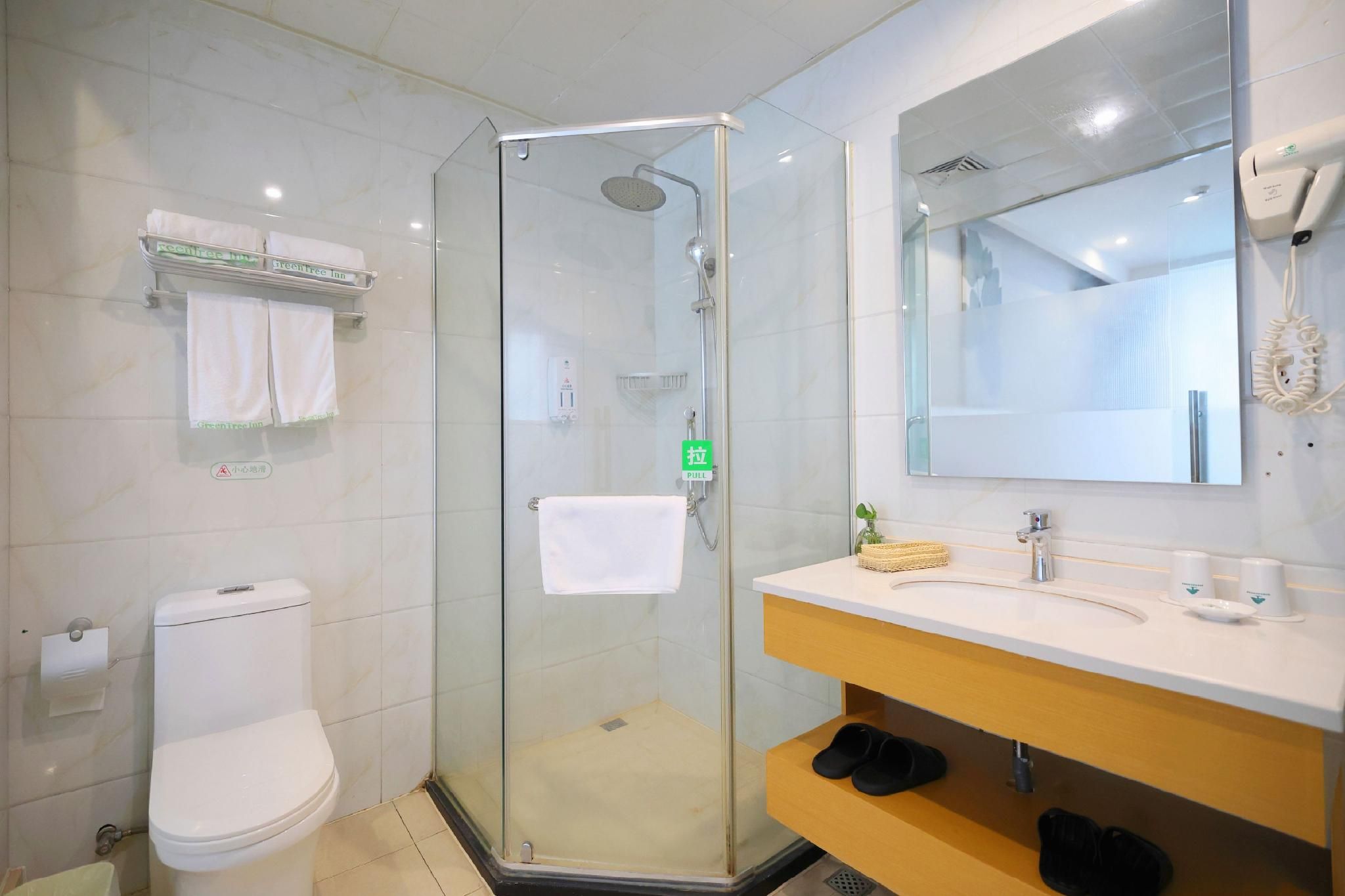 GreenTree Inn Wuxi Jiangyin High-speed Train Jinsanjiao Market Express Hotel Guest Twin Room 3