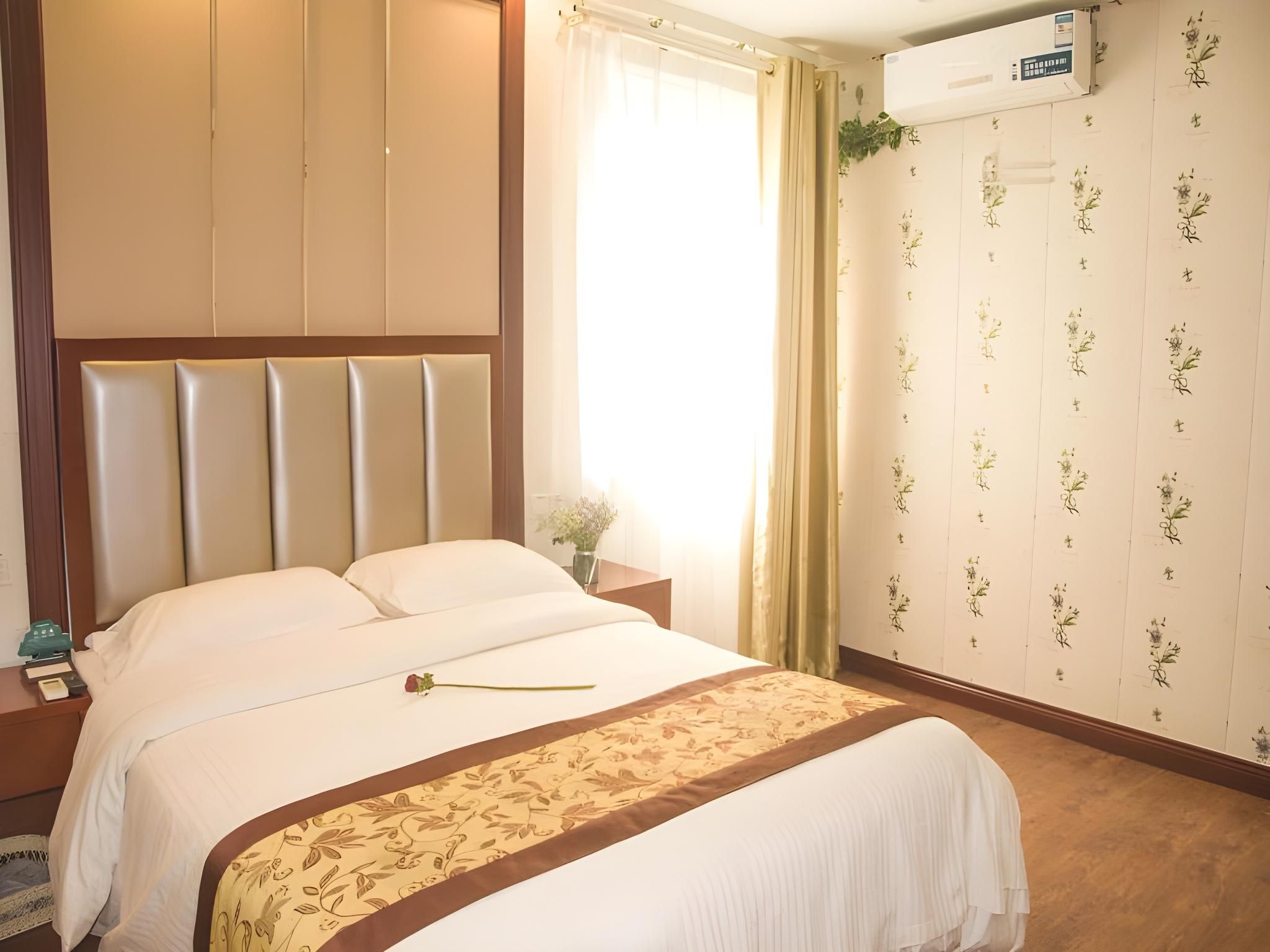 GTI - 1 Bed Guest Room, 1.5M Bed