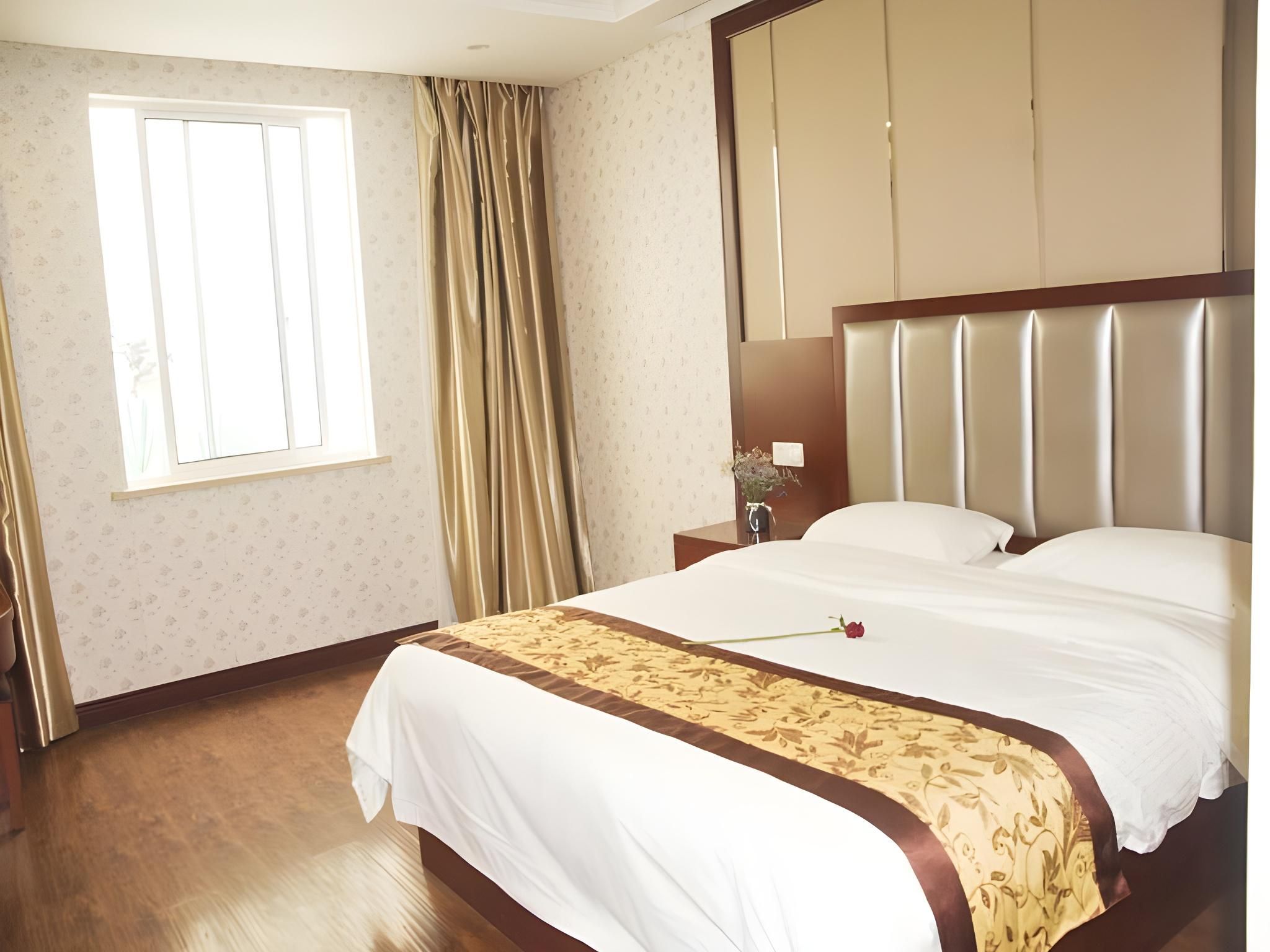 GTR - Guest Room with One 1.8M Bed