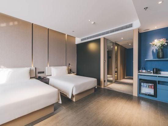 Atour - Executive Twin Room with City View