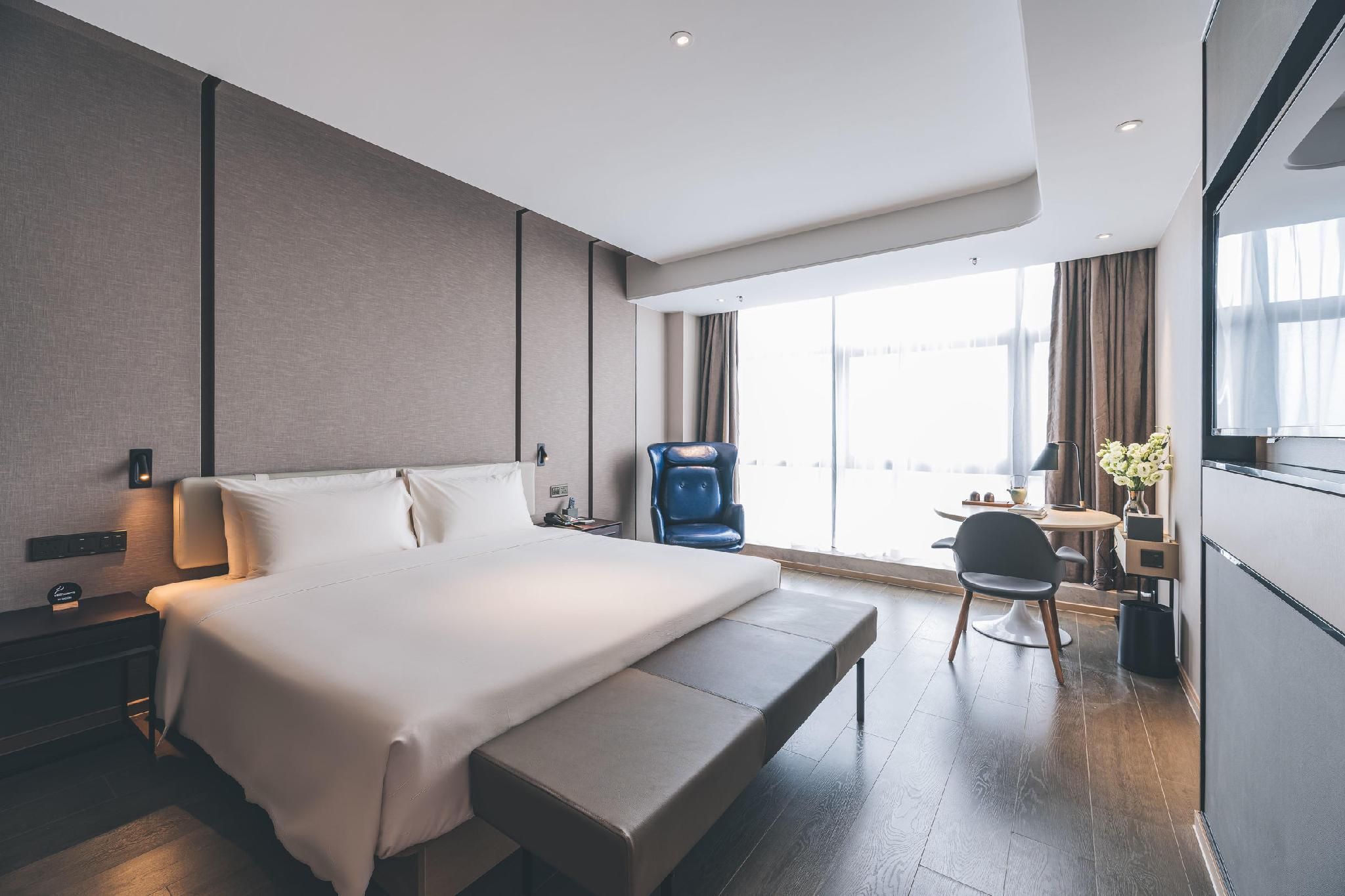 Executive room, Guest room, 1 Queen