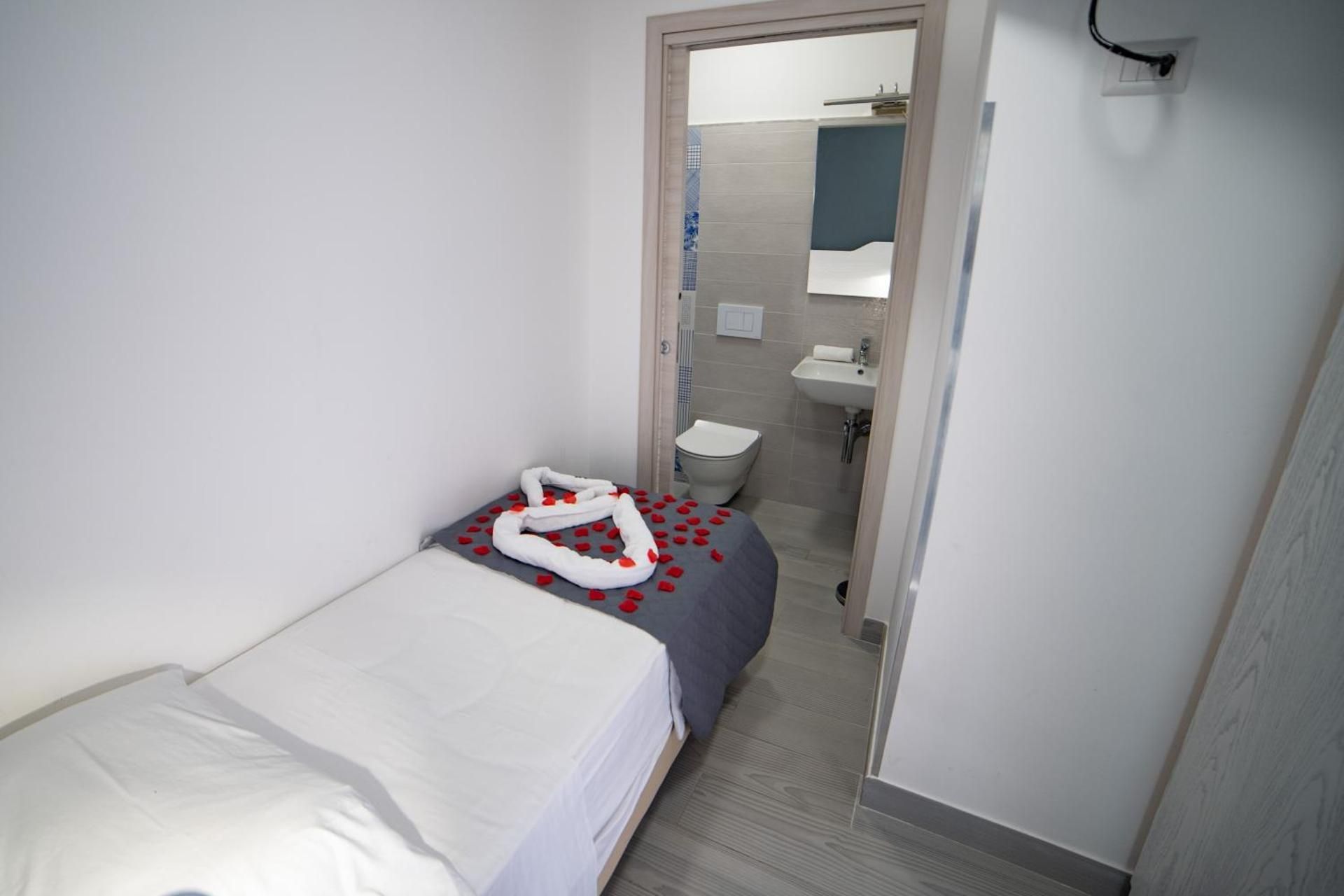 Budget Single Room