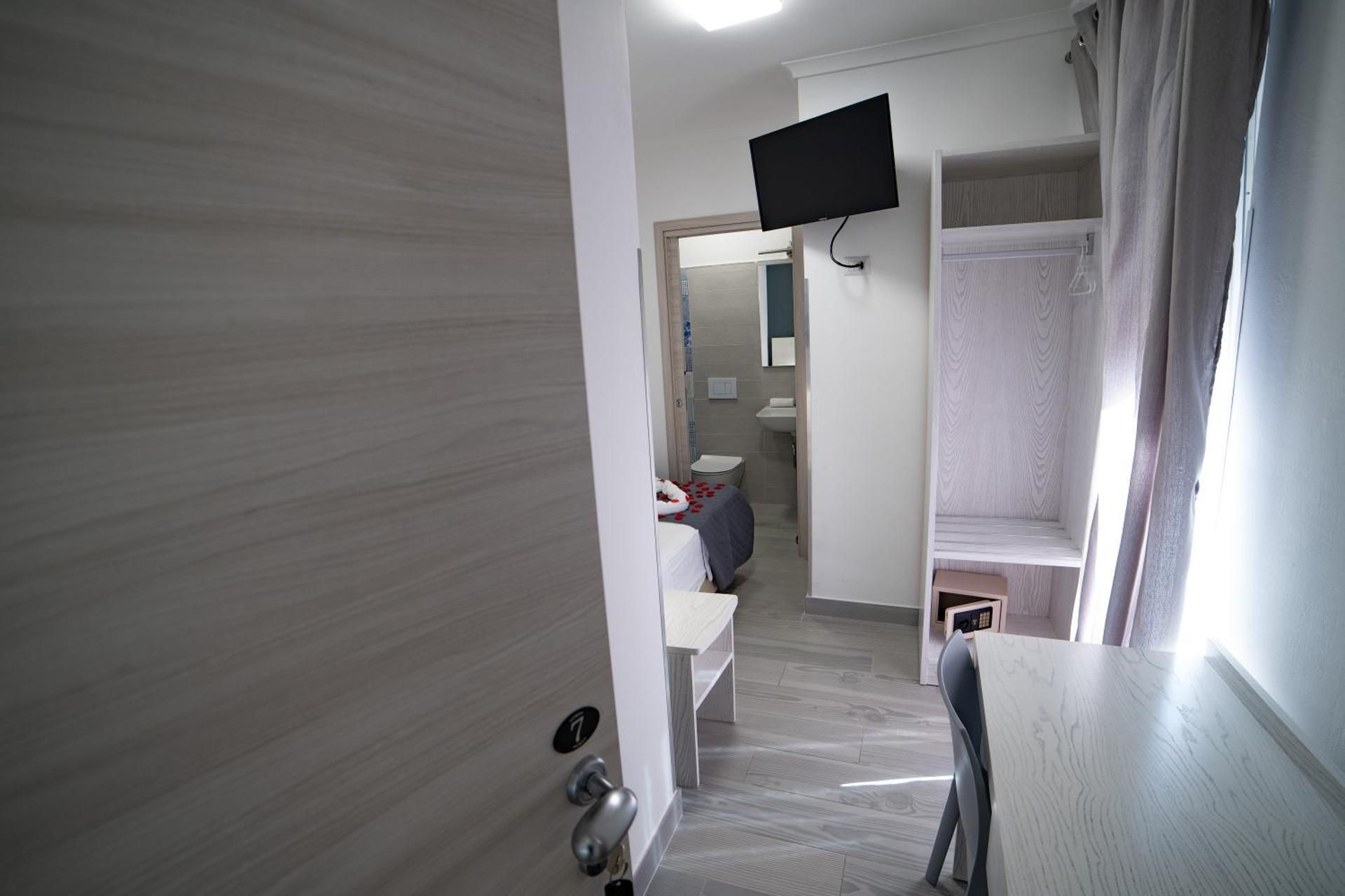 Budget Single Room