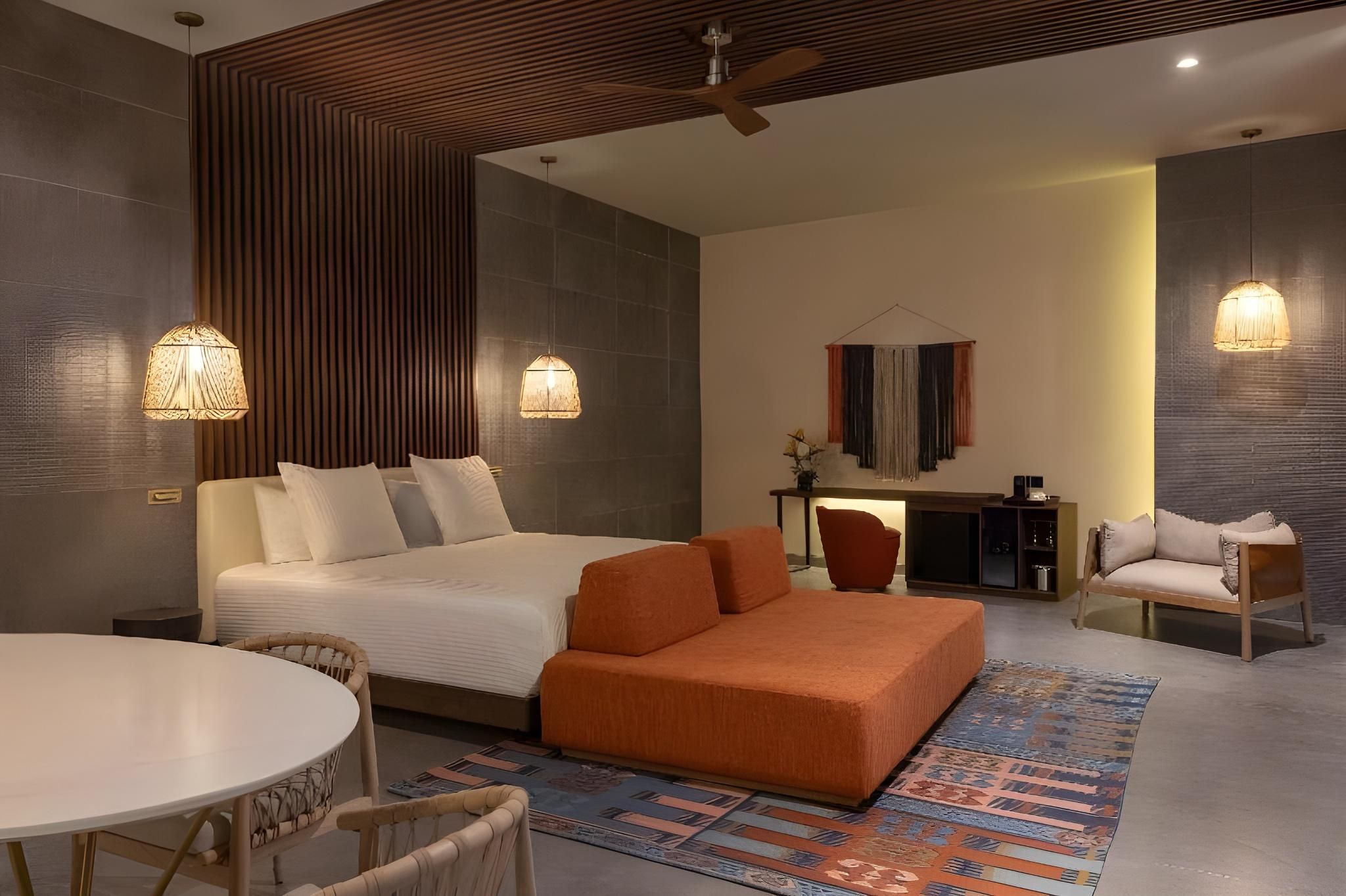 Preferred Club Master Suite Swim Out