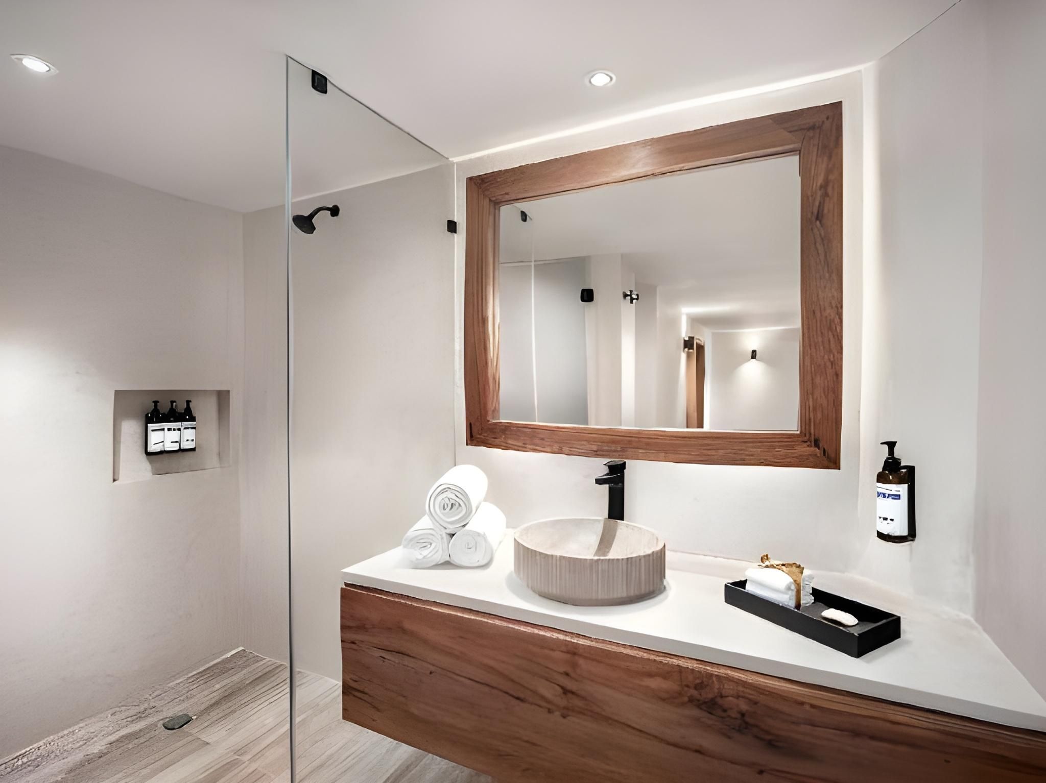 Casa Zamna Ocean Front Junior Suite King
