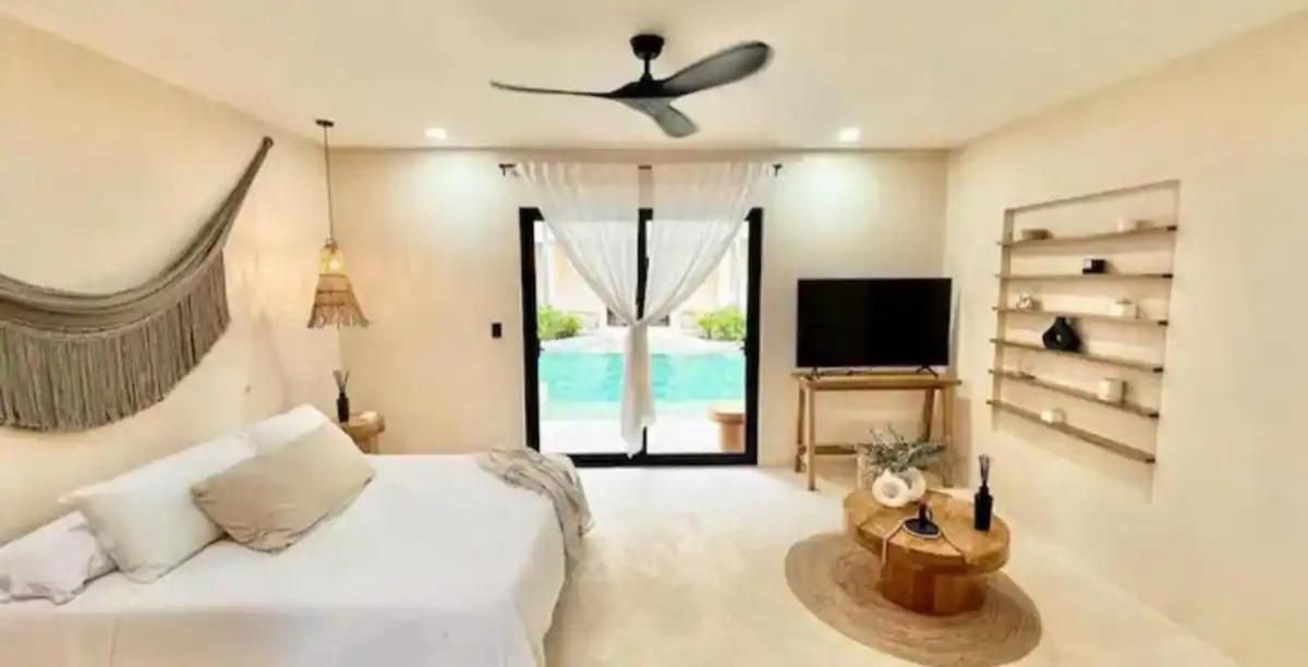 One-Bedroom Apartment with Pool View