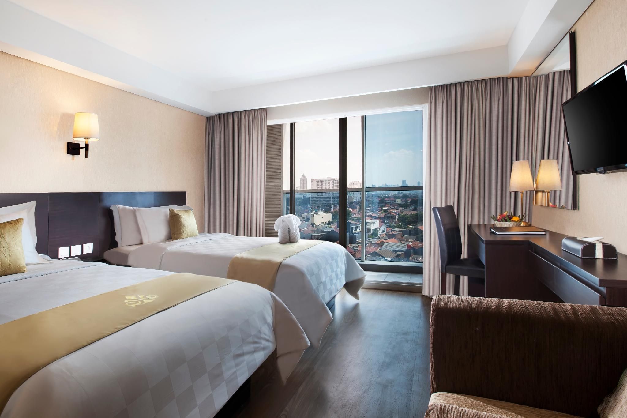 2 Single Beds, Smoking Room, Superior Room, Shower Only