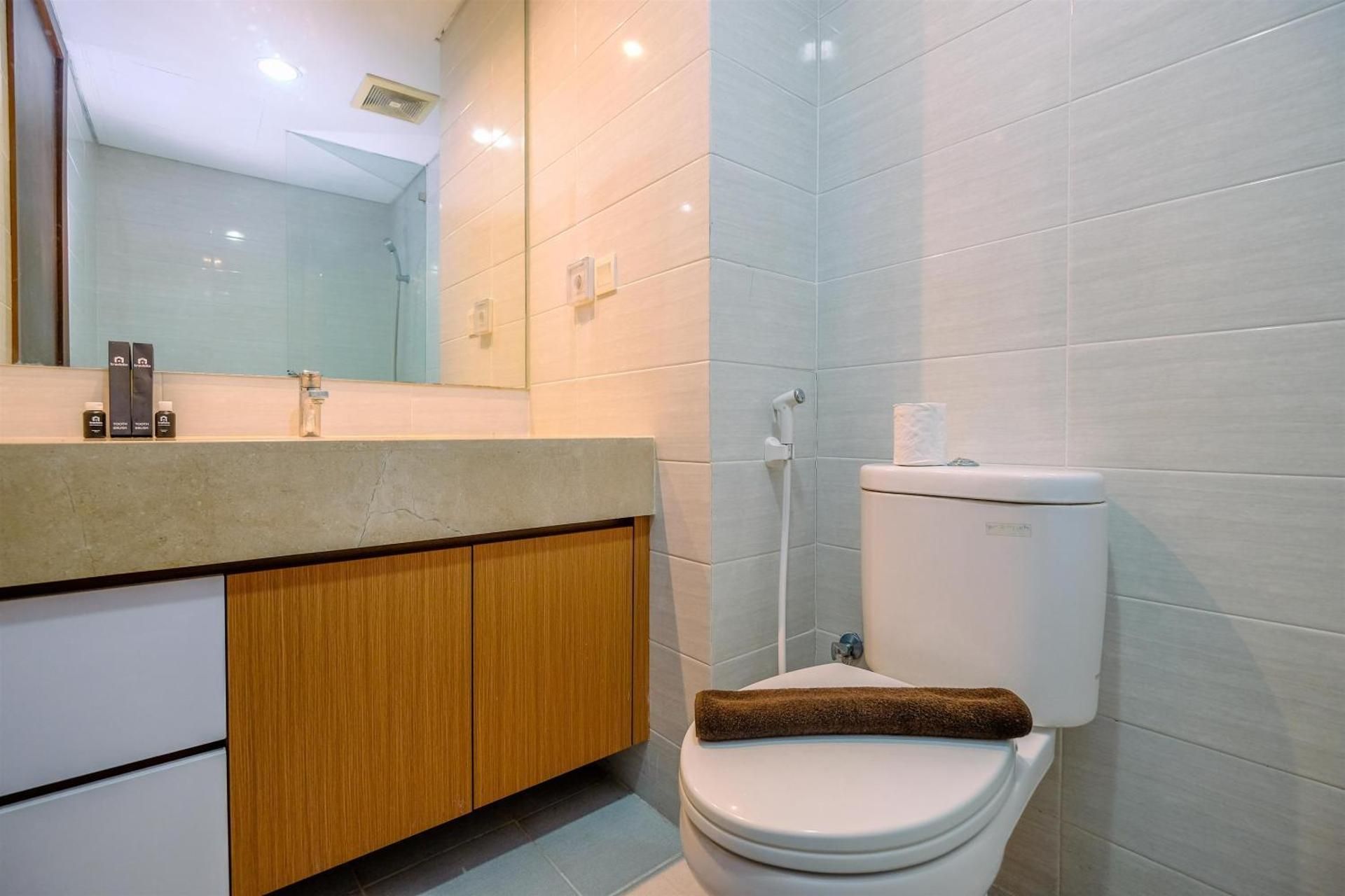 Studio Apartment