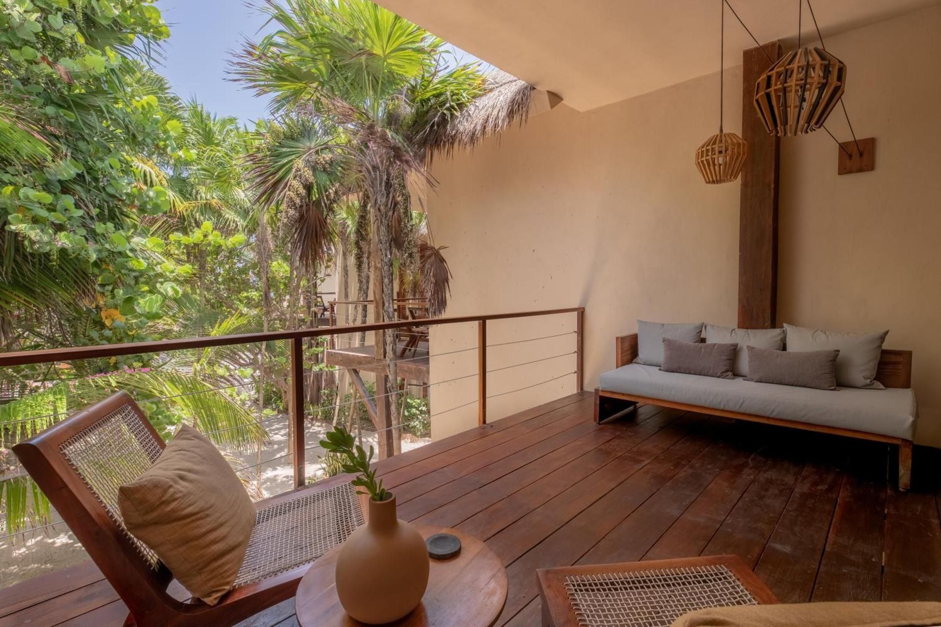 Garden View Balcony Suite