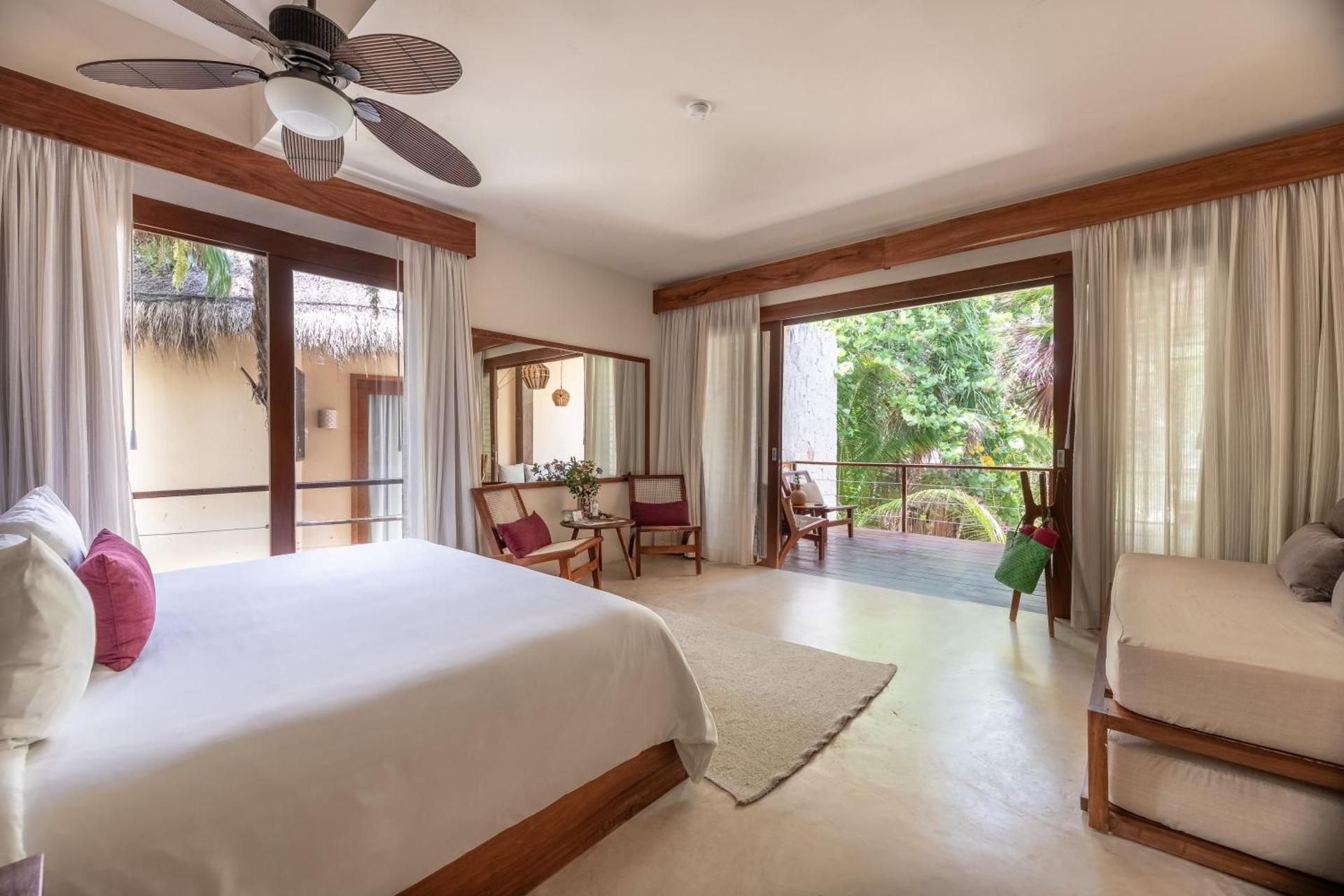 Garden View Balcony Suite