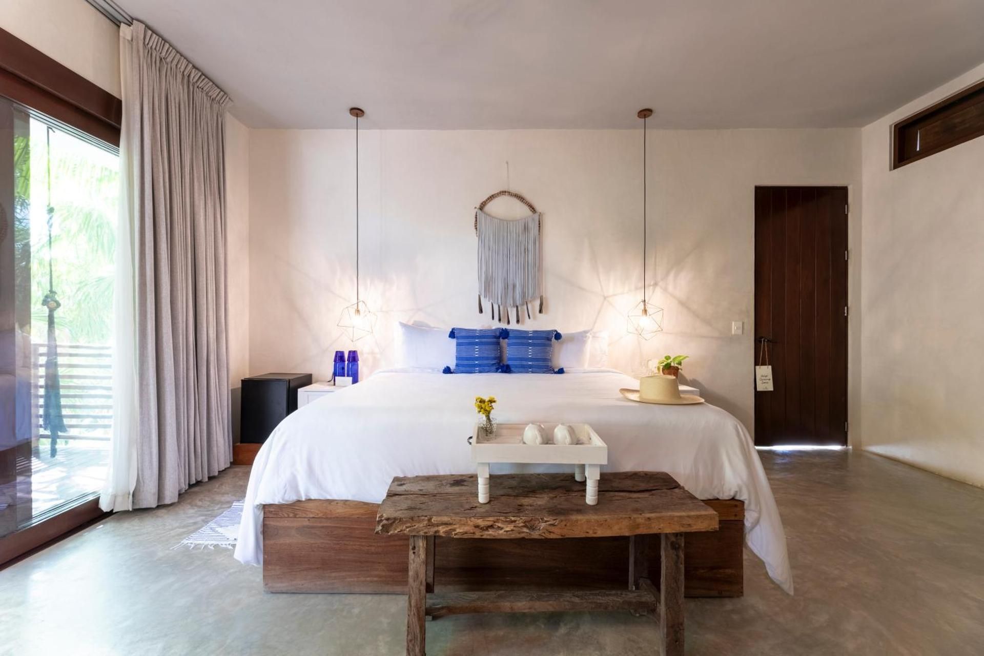 Upper Level Beach Side Suite