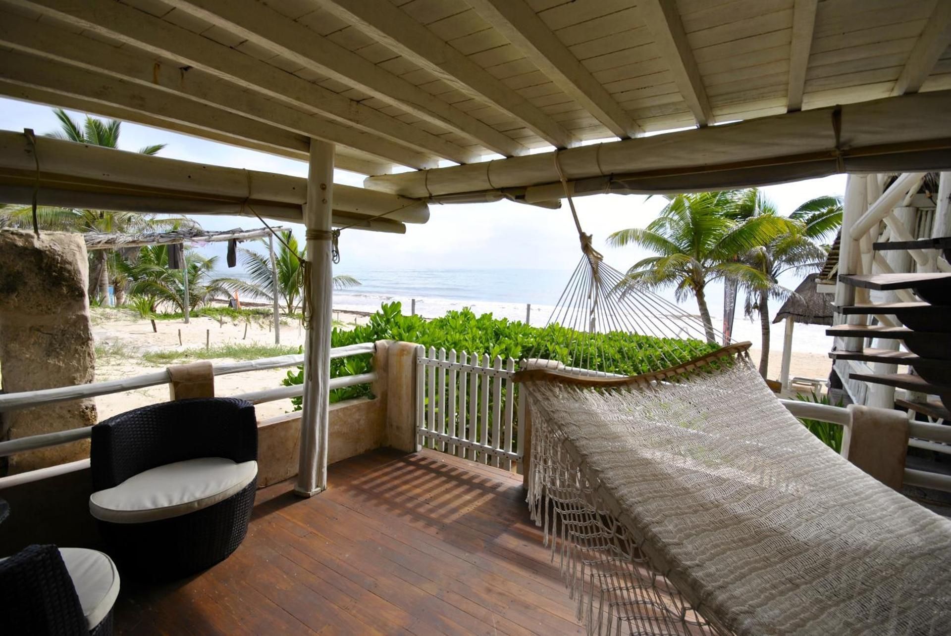 Deluxe Ocean Front - Ground Floor