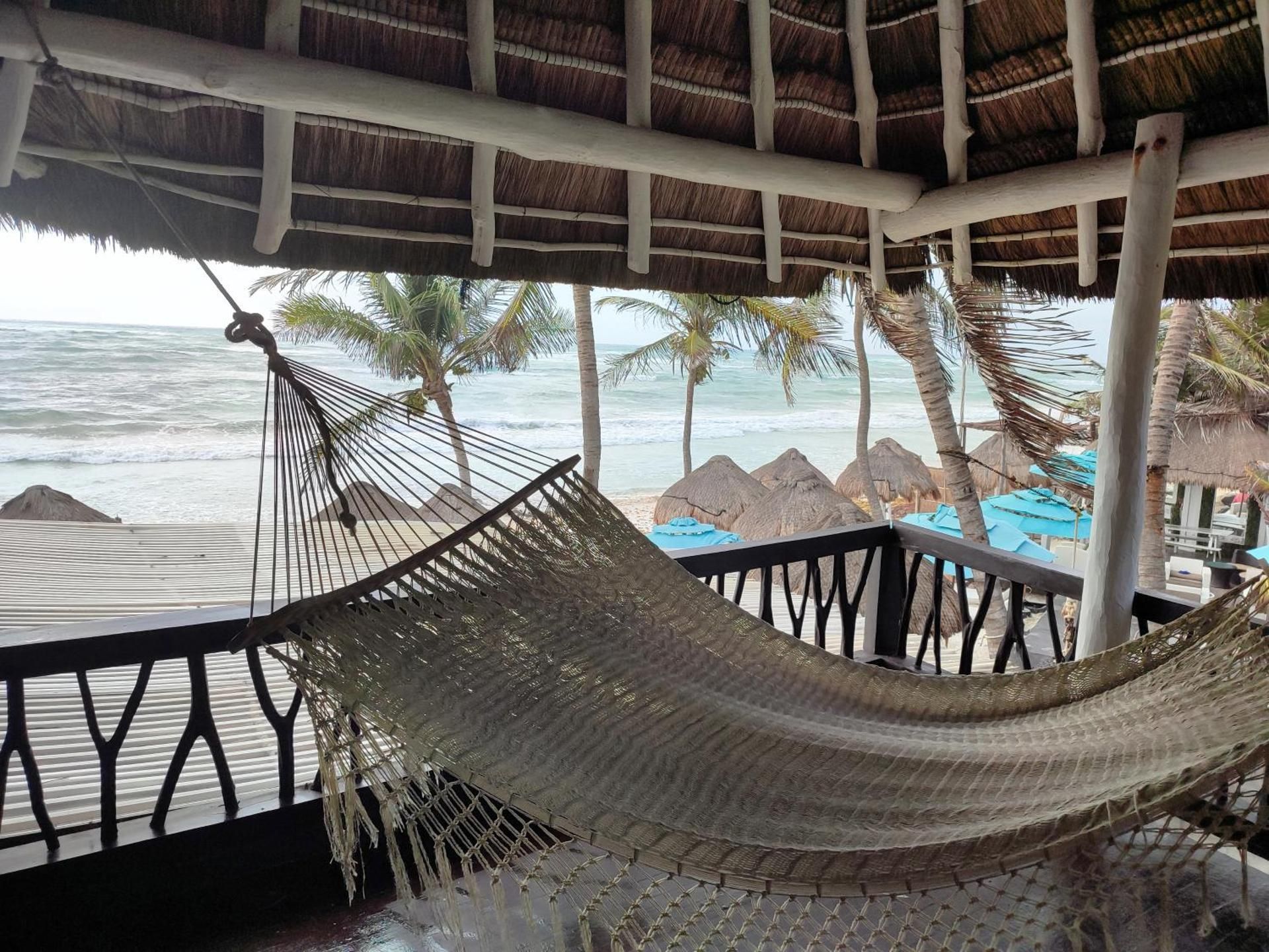 Deluxe Ocean Front - Upper Floor
