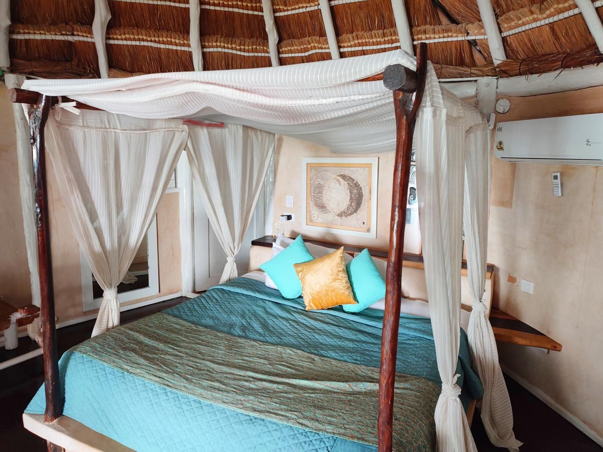 Deluxe Ocean Front - Upper Floor