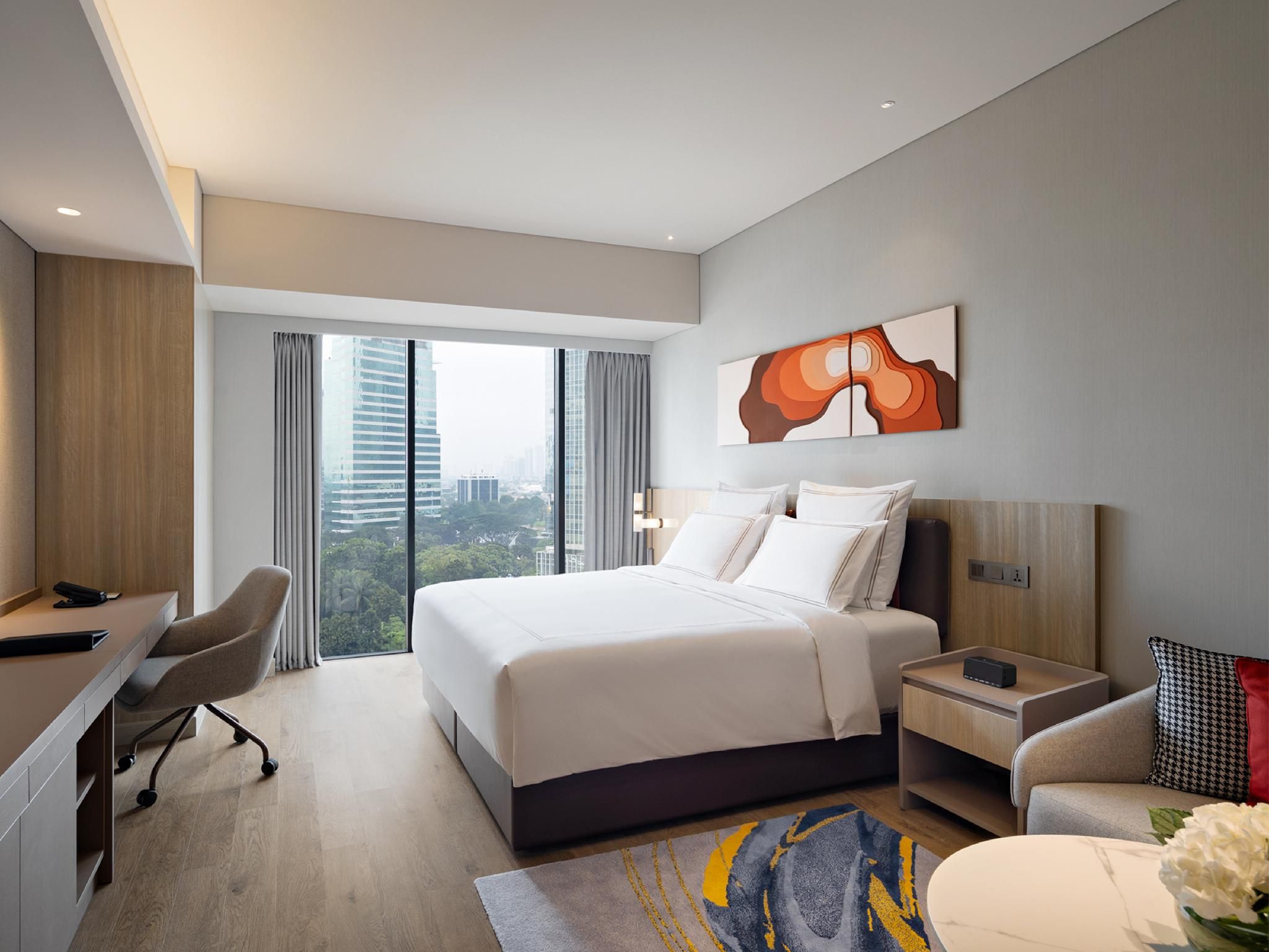 Swiss Advantage Studio With King Size Bed