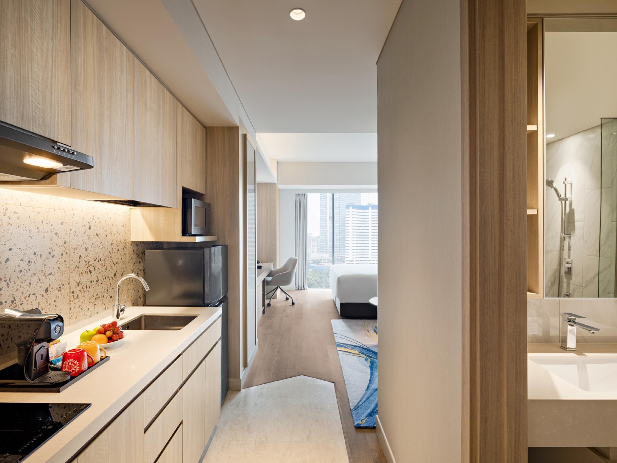 Swiss Advantage Studio With King Size Bed