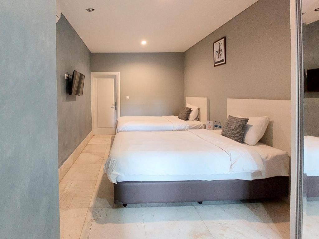 Superior Twin Room for 2 People - Non-Smoking