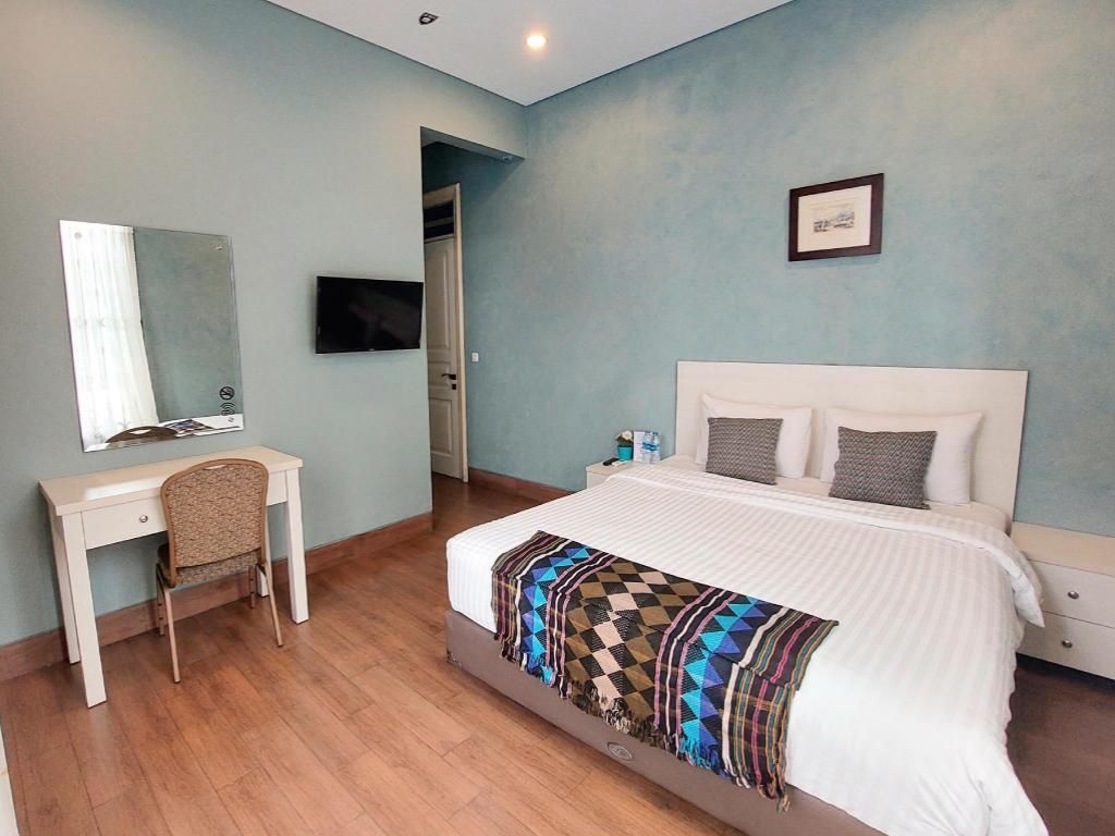 Saffron Suites Syariah Superior Double Room with Shower - Non-Smoking 2