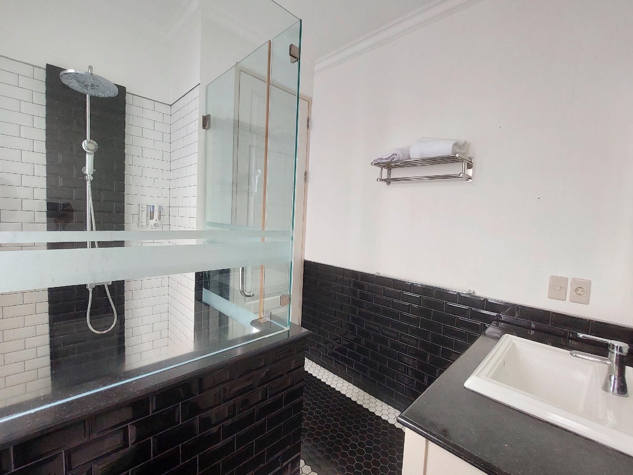 Family Room for 3 Adults