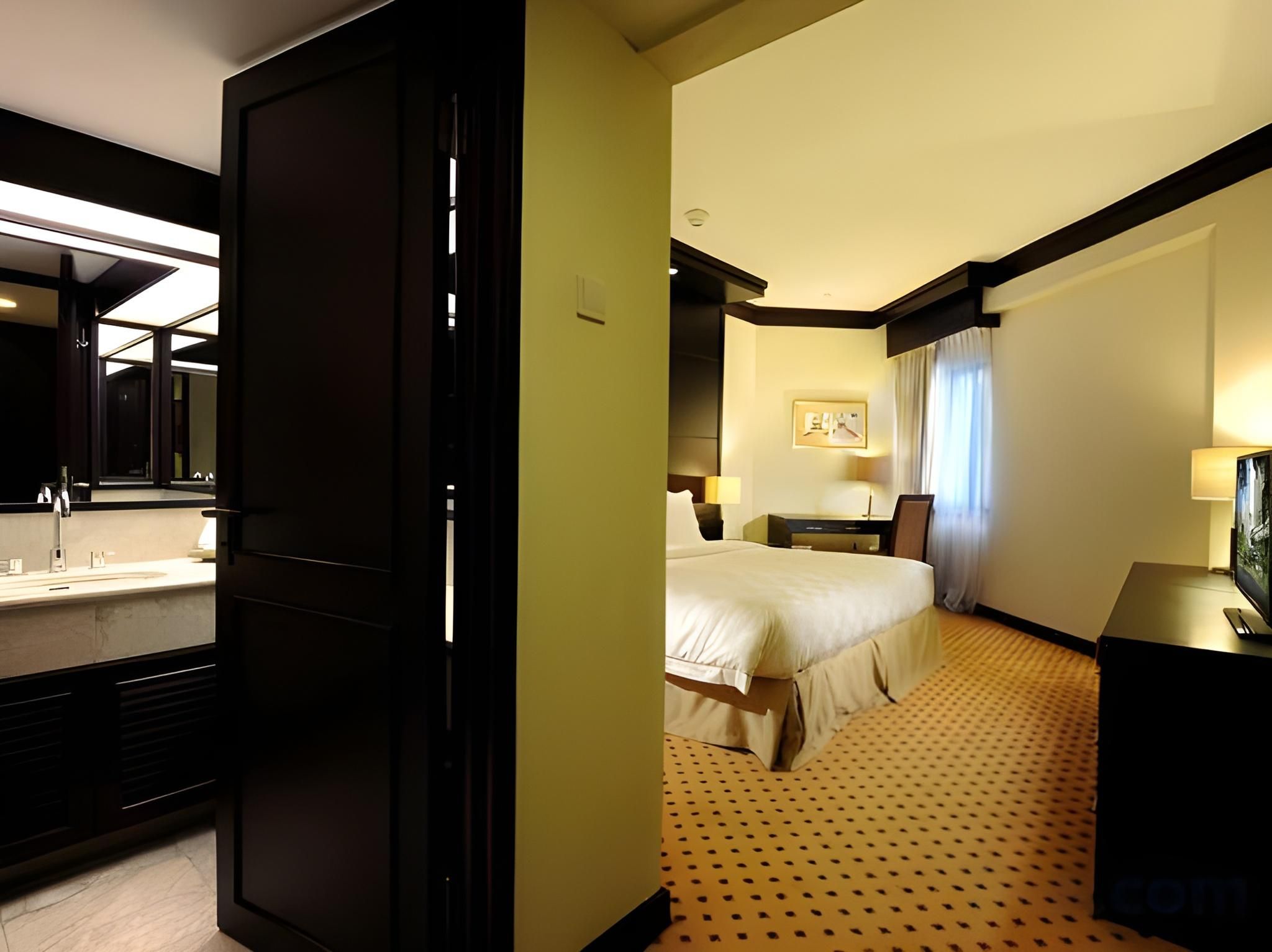 Garden Wing Suite Three Bedroom