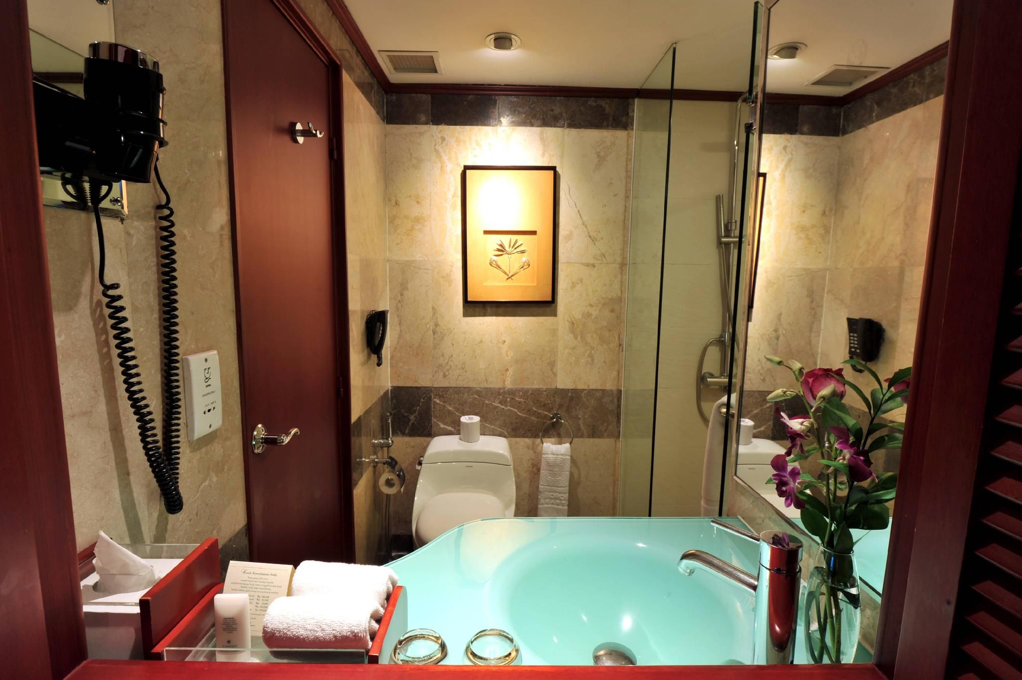 Executive Pool View Room