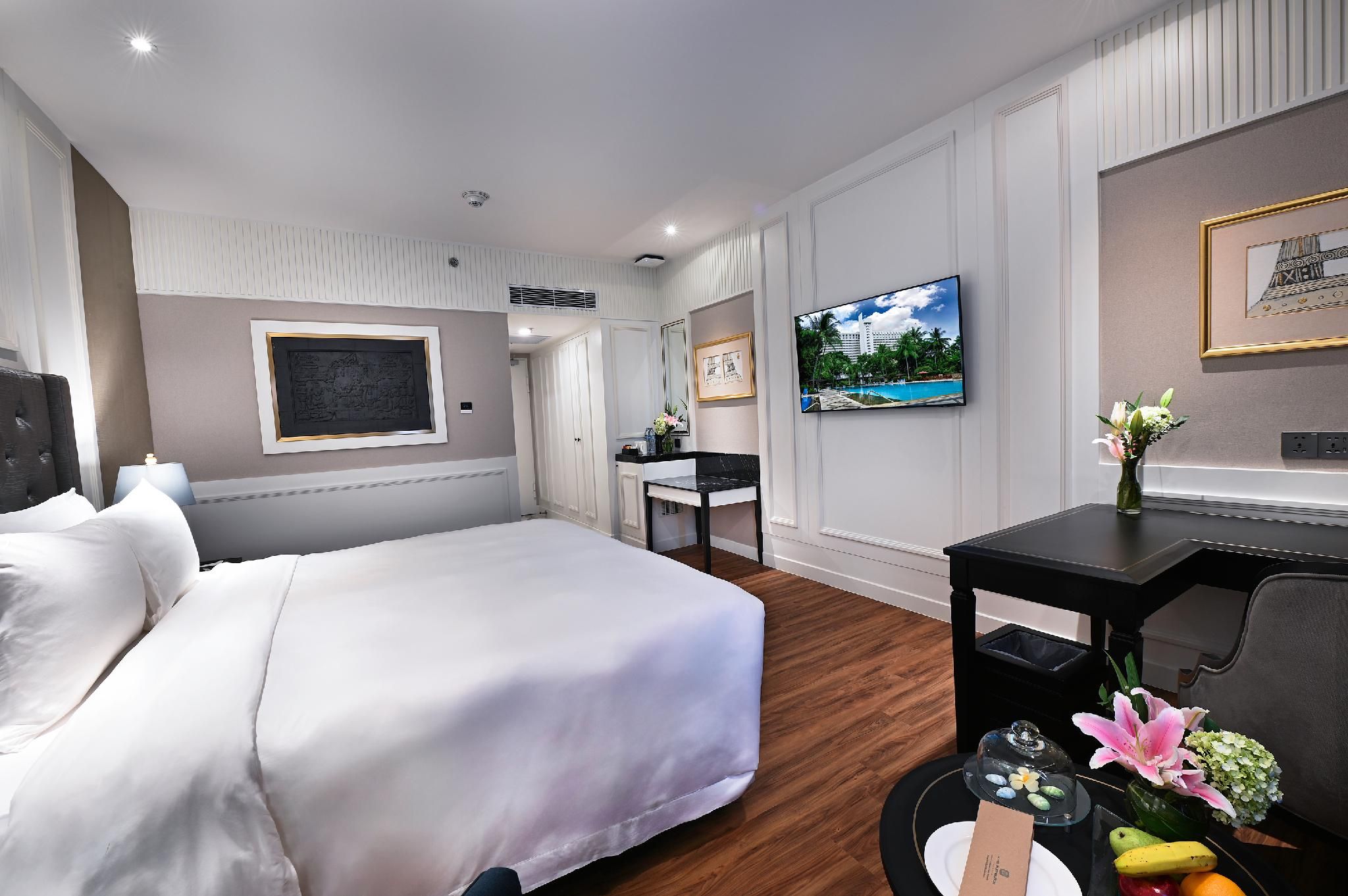 Executive Business Room - Non-Smoking