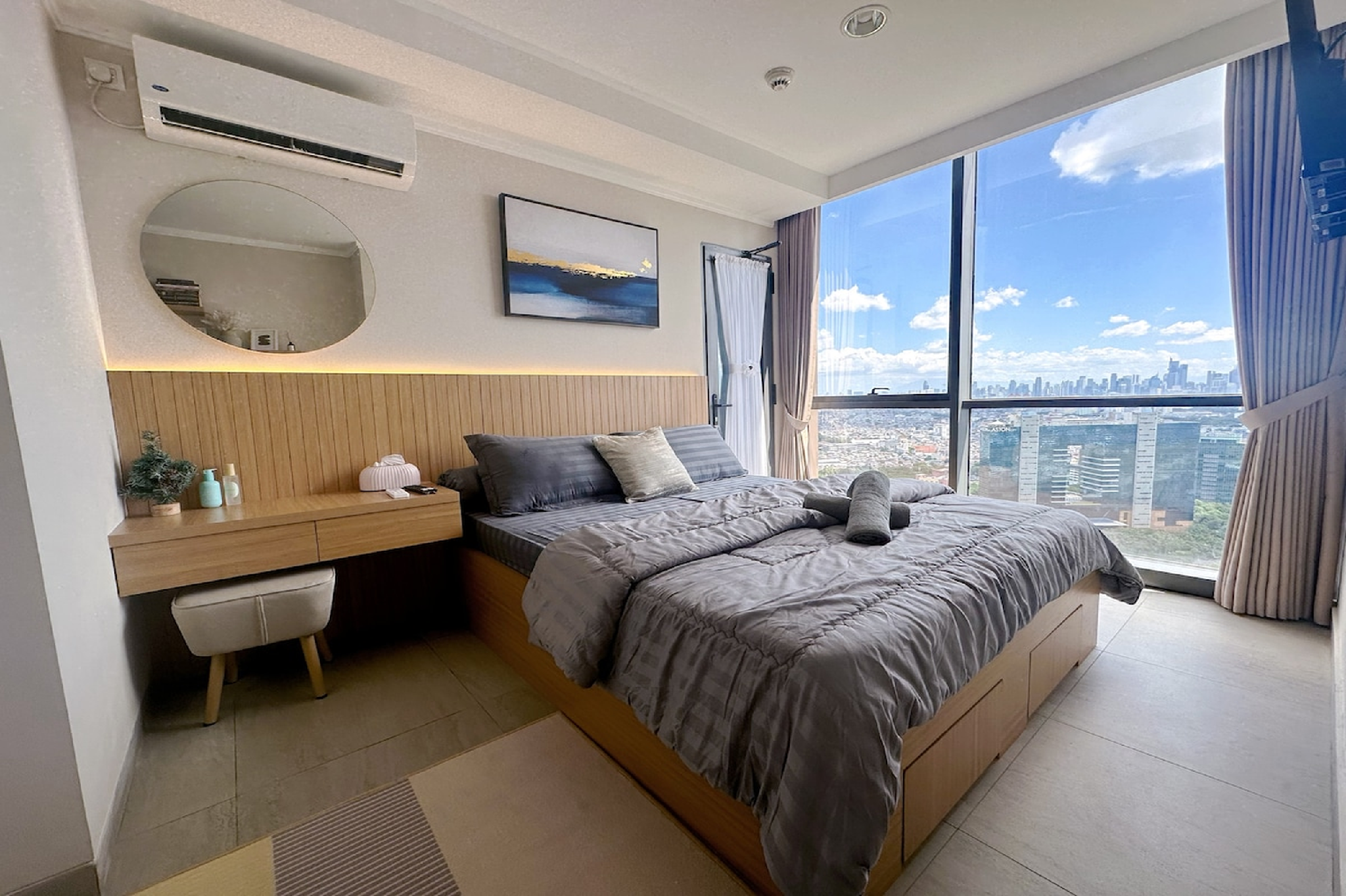 One Bedroom Apartment