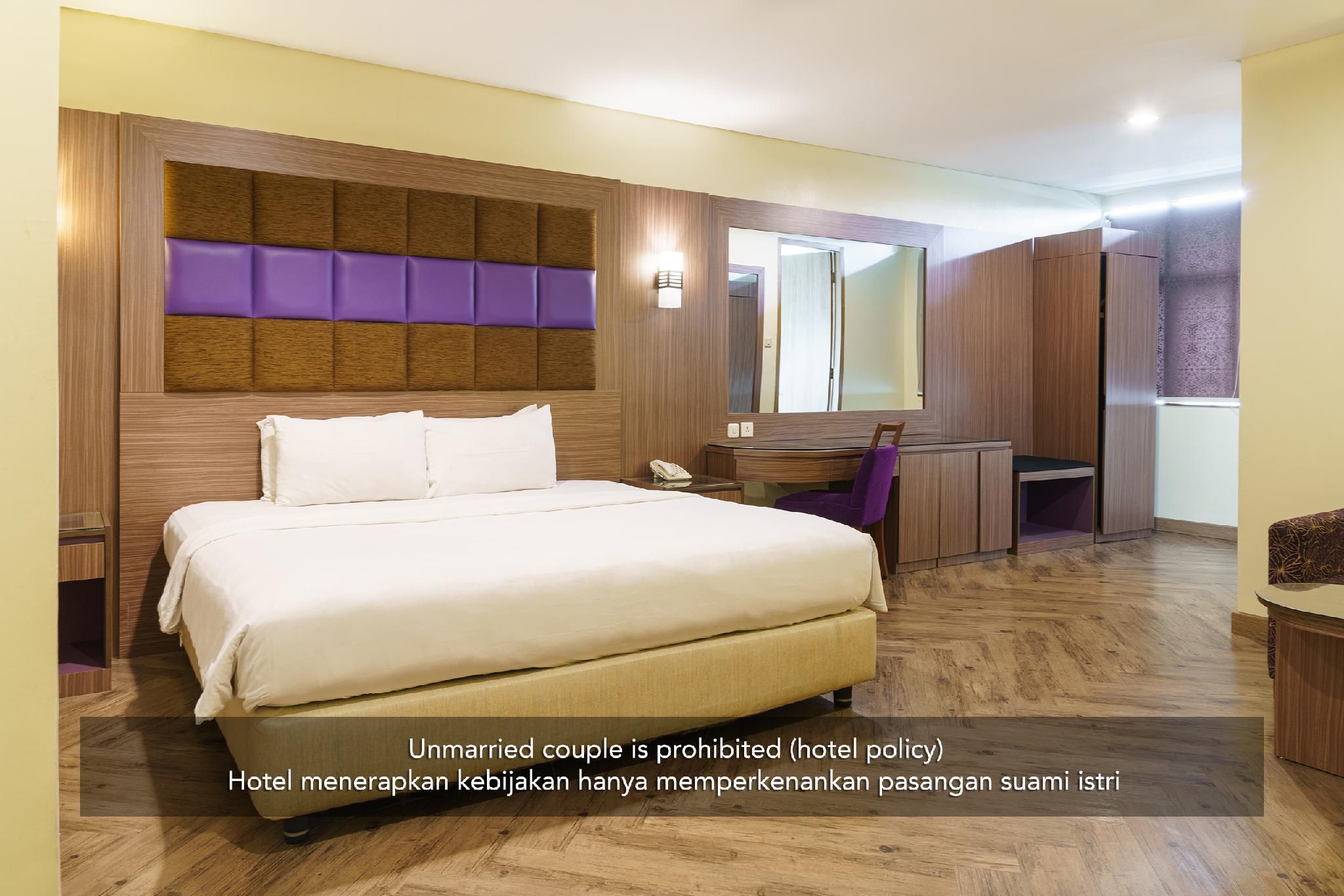 Executive Room